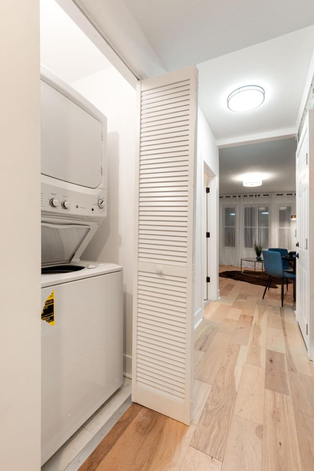 Lakeview 6Bed 4Bath by Wrigley Field