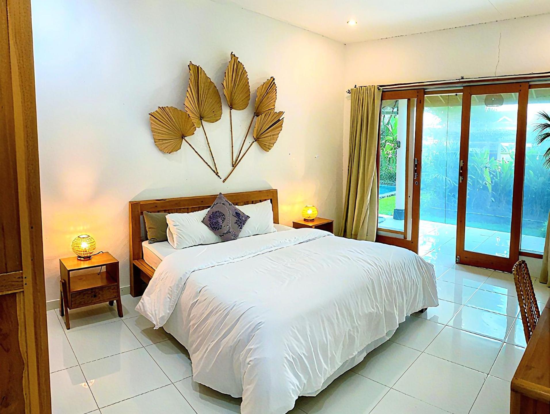 VILLA 2 Bedroom Spacious Outdoor Private Tropical Lush Garden & Pool in Canggu Bali Calm Area