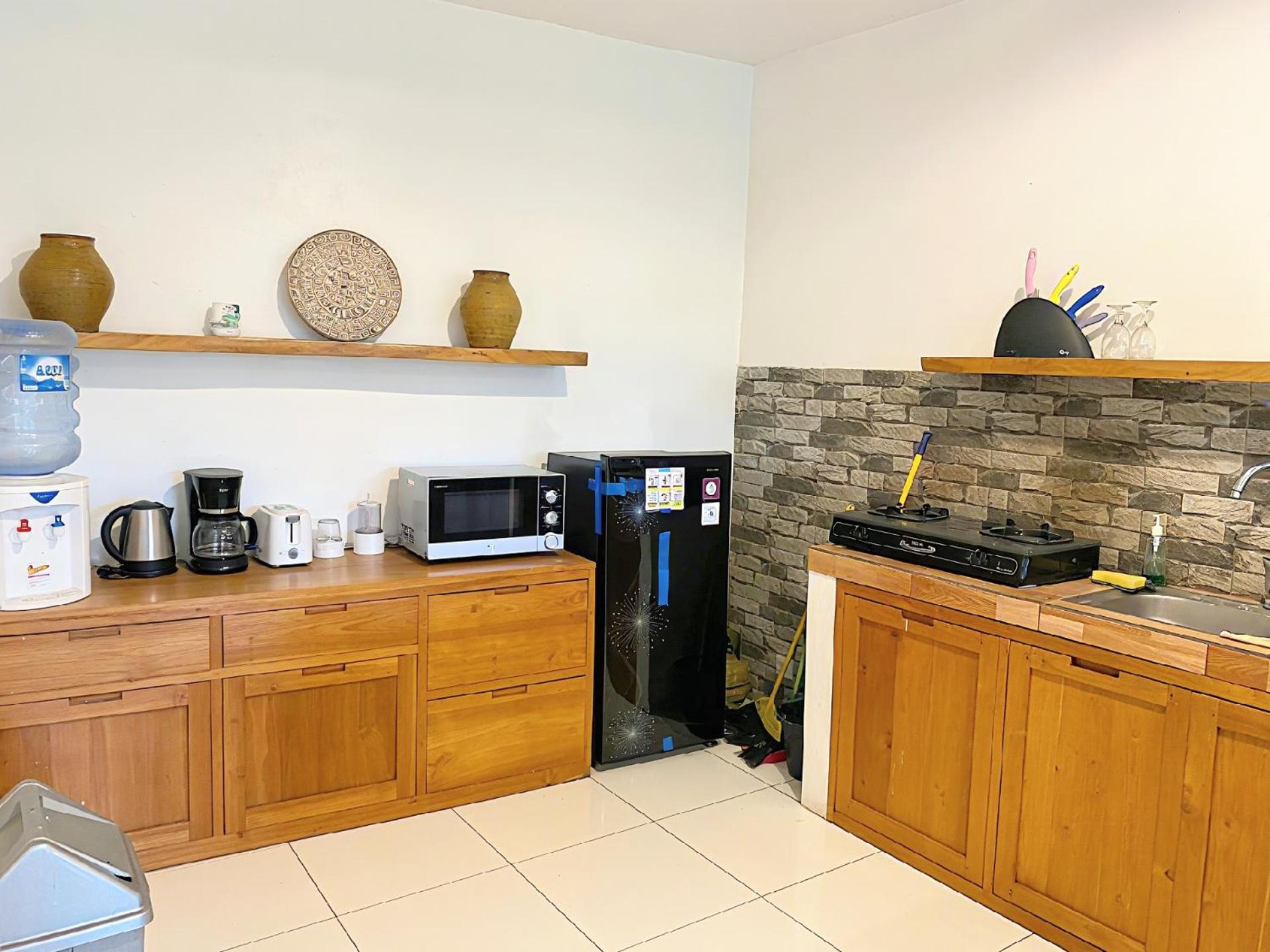 VILLA 2 Bedroom Spacious Outdoor Private Tropical Lush Garden & Pool in Canggu Bali Calm Area