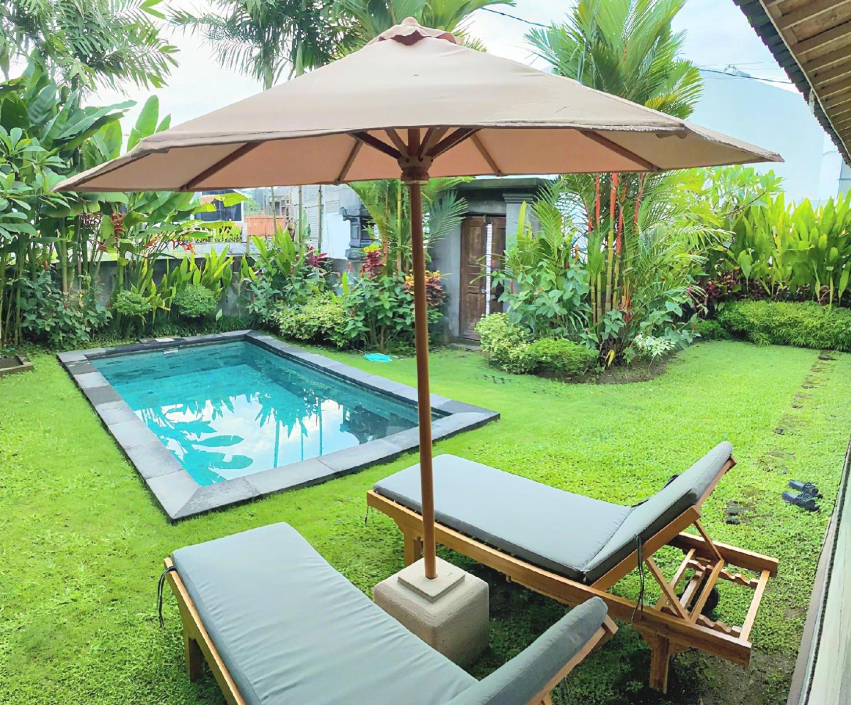 VILLA 2 Bedroom Spacious Outdoor Private Tropical Lush Garden & Pool in Canggu Bali Calm Area