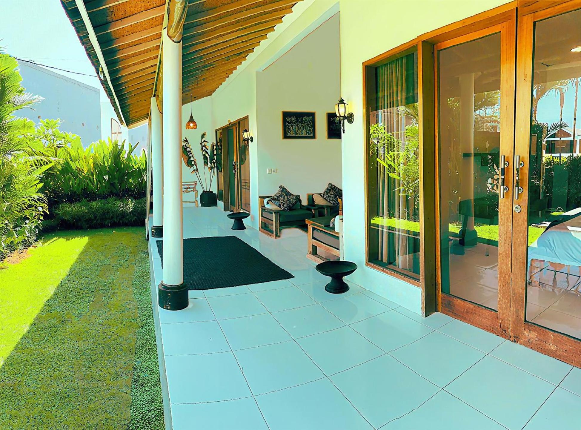 VILLA 2 Bedroom Spacious Outdoor Private Tropical Lush Garden & Pool in Canggu Bali Calm Area