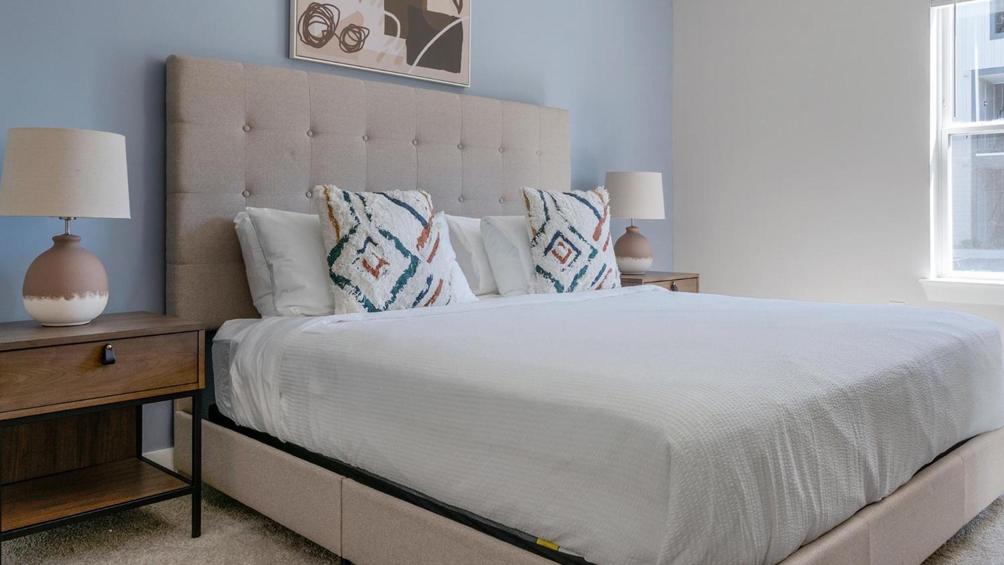Landing Stylish 1BD Clubhouse Pool