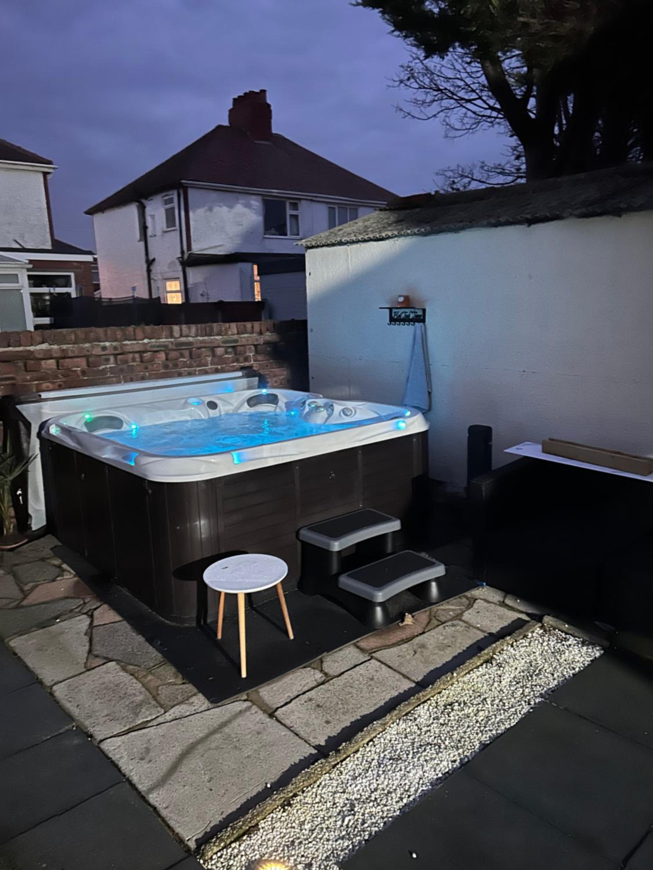 XxHot Tub pleasure beach Sleeps 5 Xx