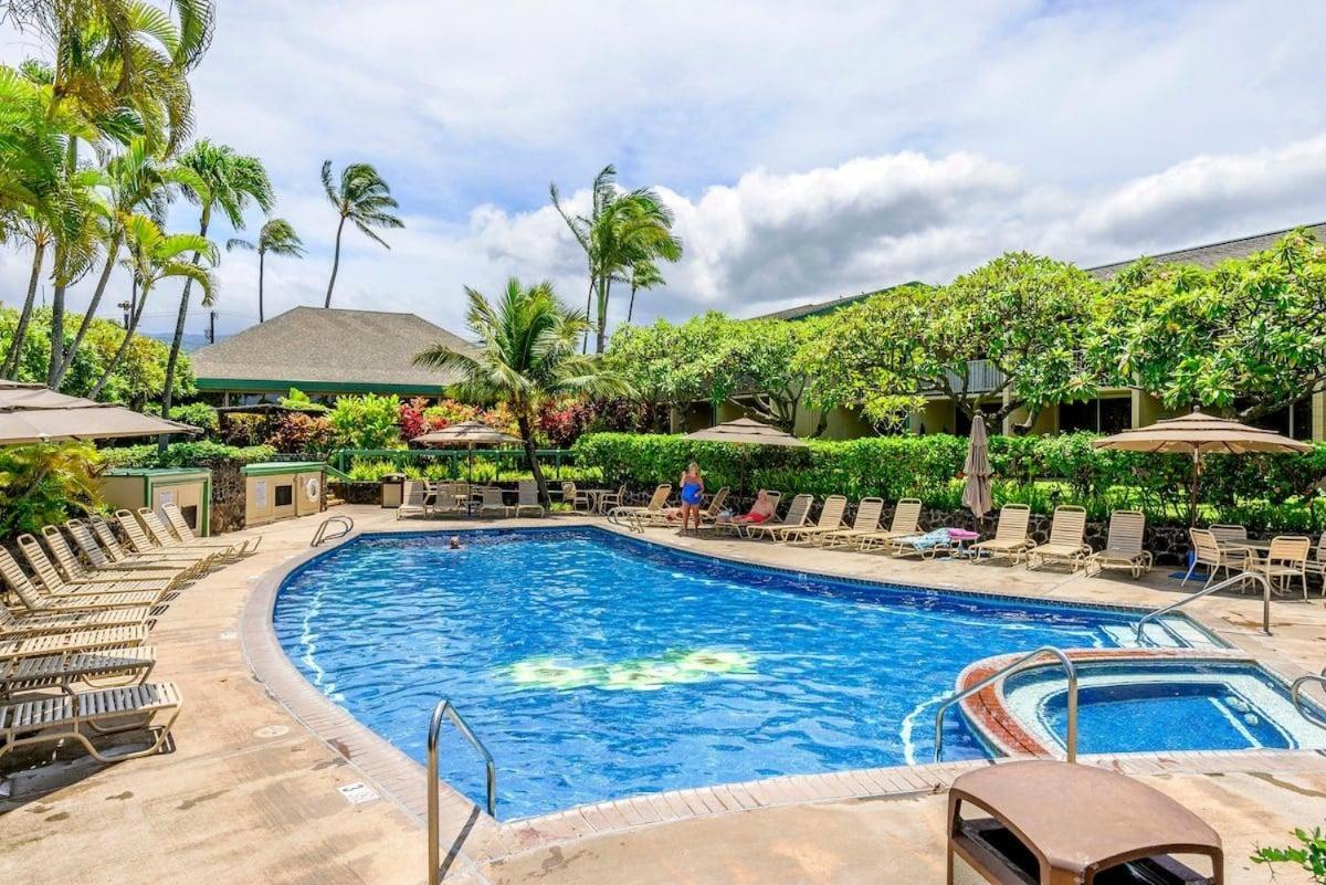 Napili Shores D227 · NS D227 OceanFront Resort w Pool