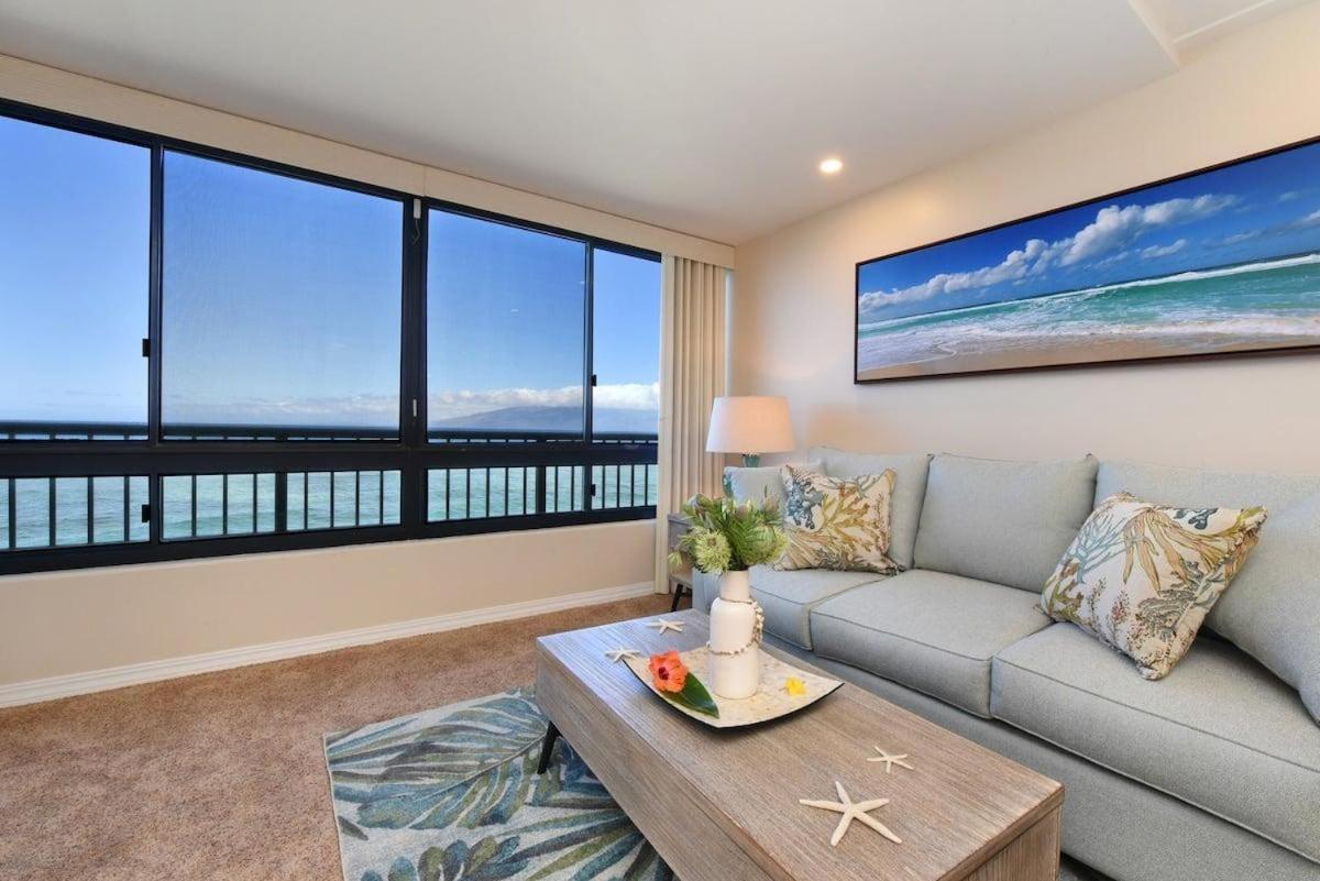 Maui Kai 206 · MK 206 Updated OceanFront Studio w Pool AC Views