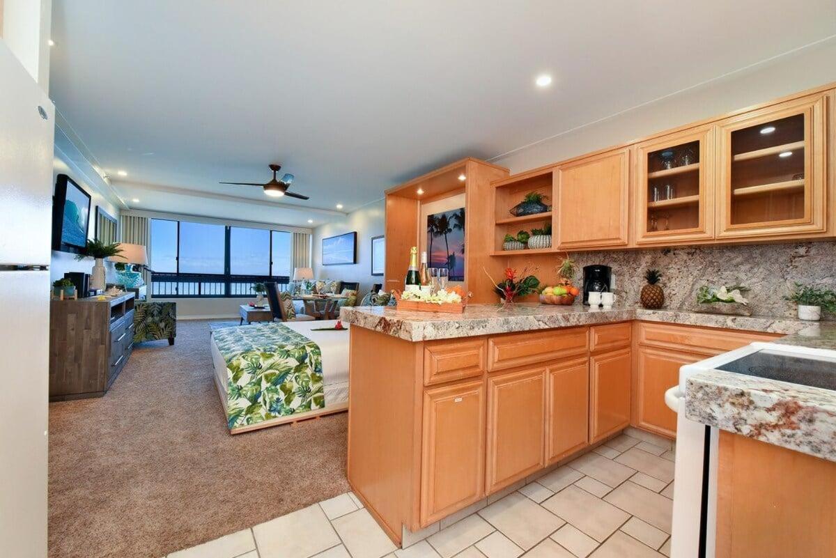 Maui Kai 206 · MK 206 Updated OceanFront Studio w Pool AC Views