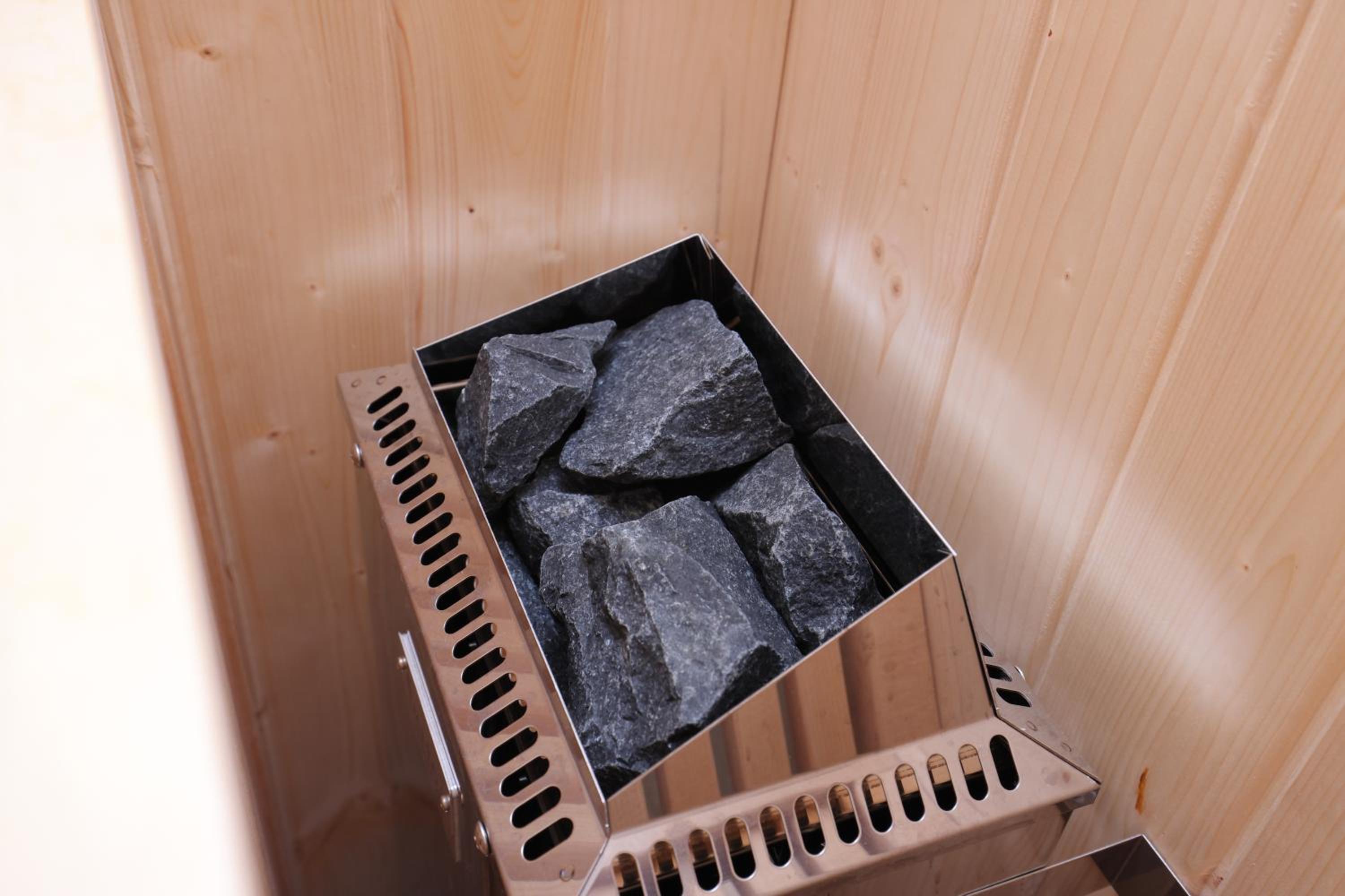 Forest and Stars Akakura Sauna