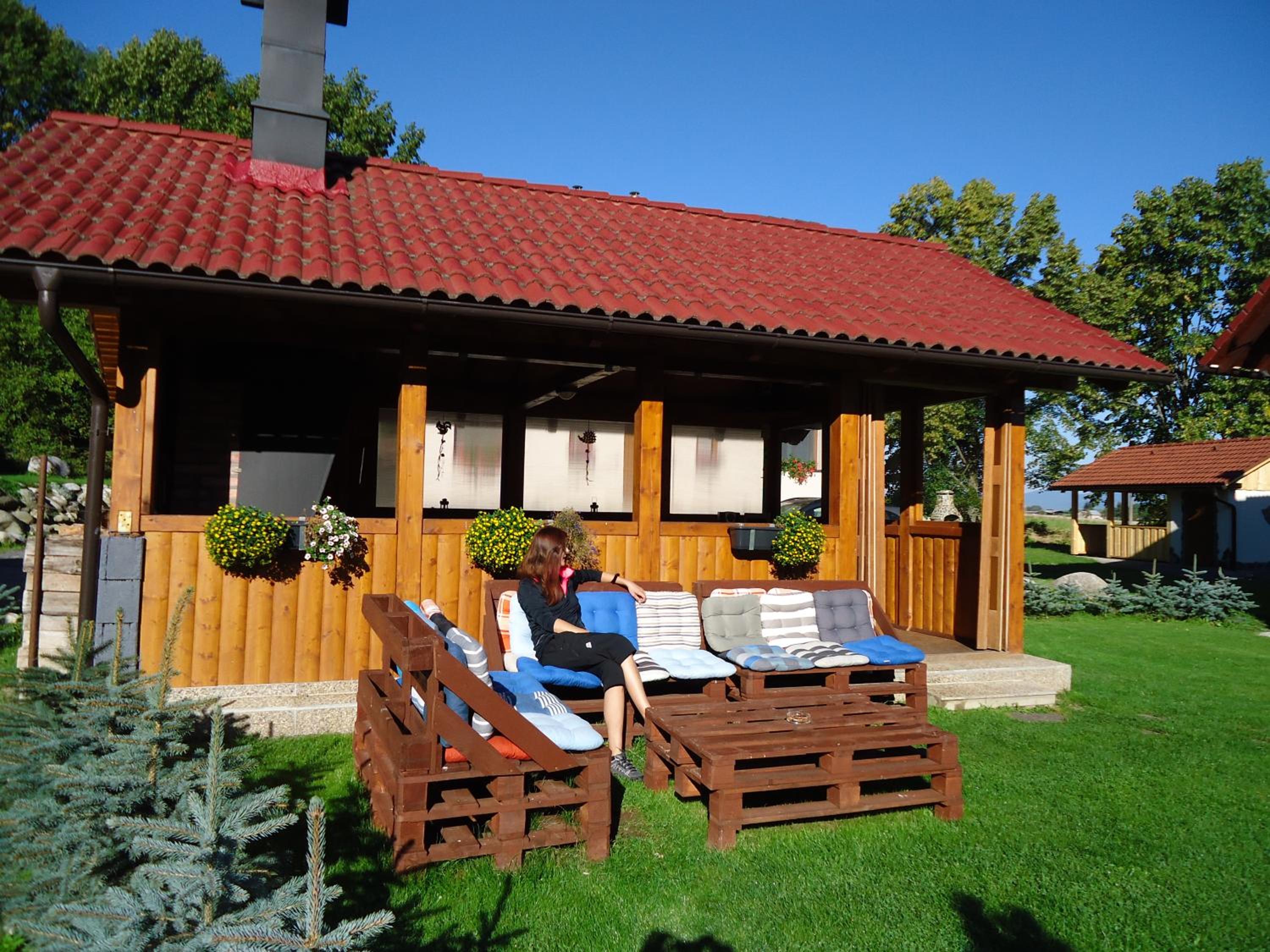 Photo 10
