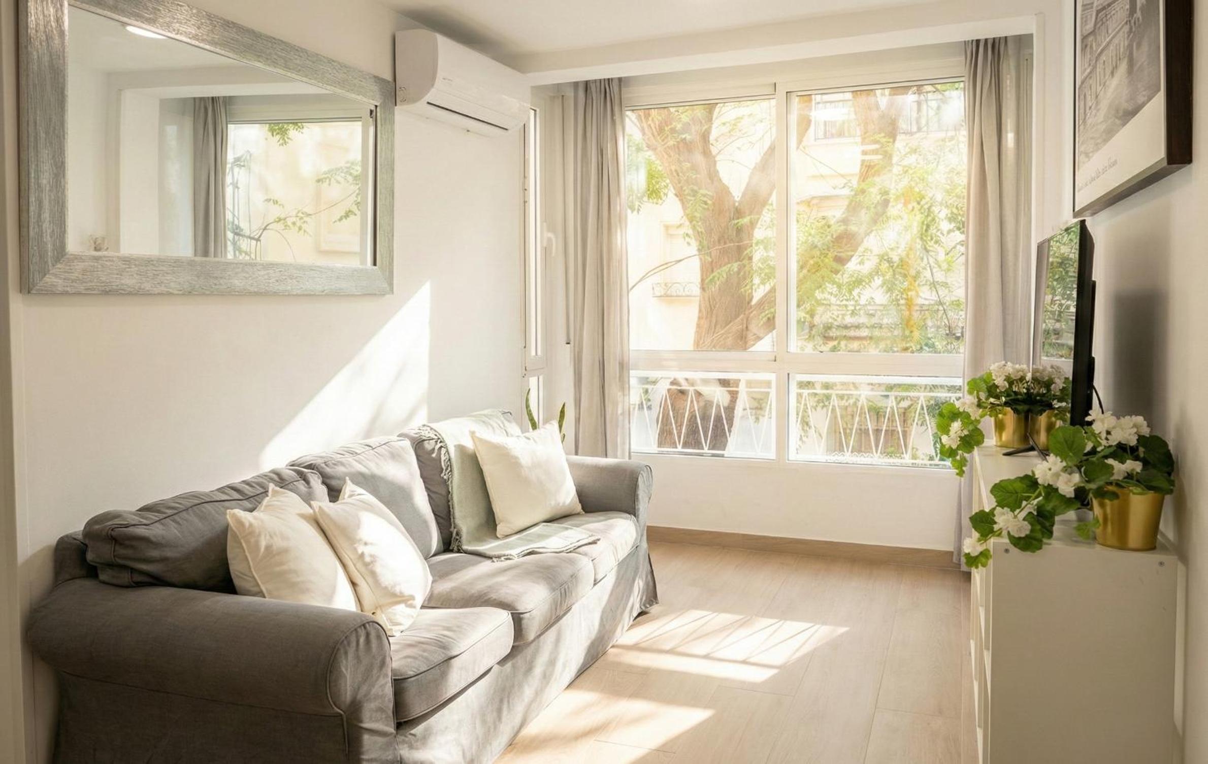 3 Double Beds - Great Area, Perfect for Families