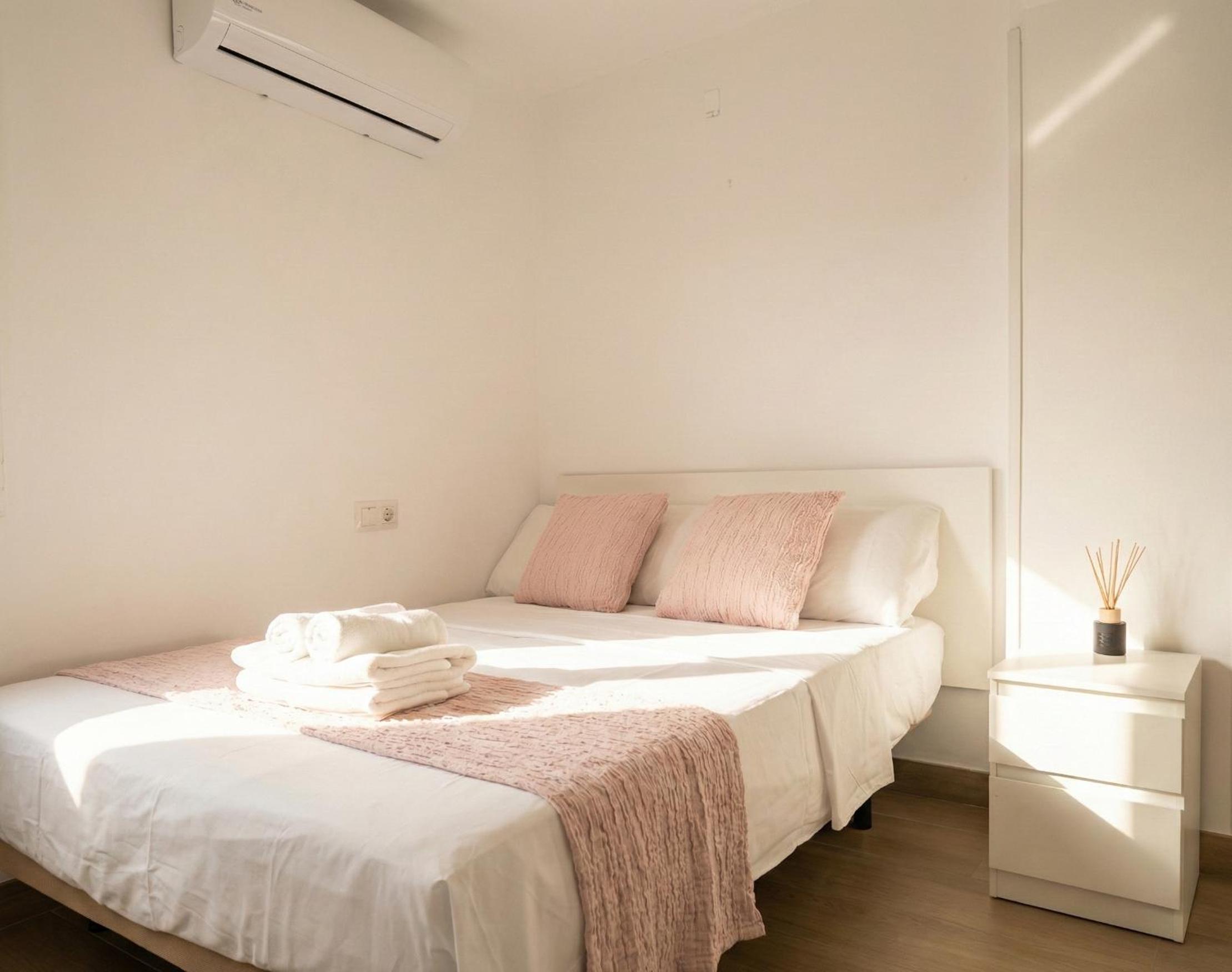 3 Double Beds - Great Area, Perfect for Families