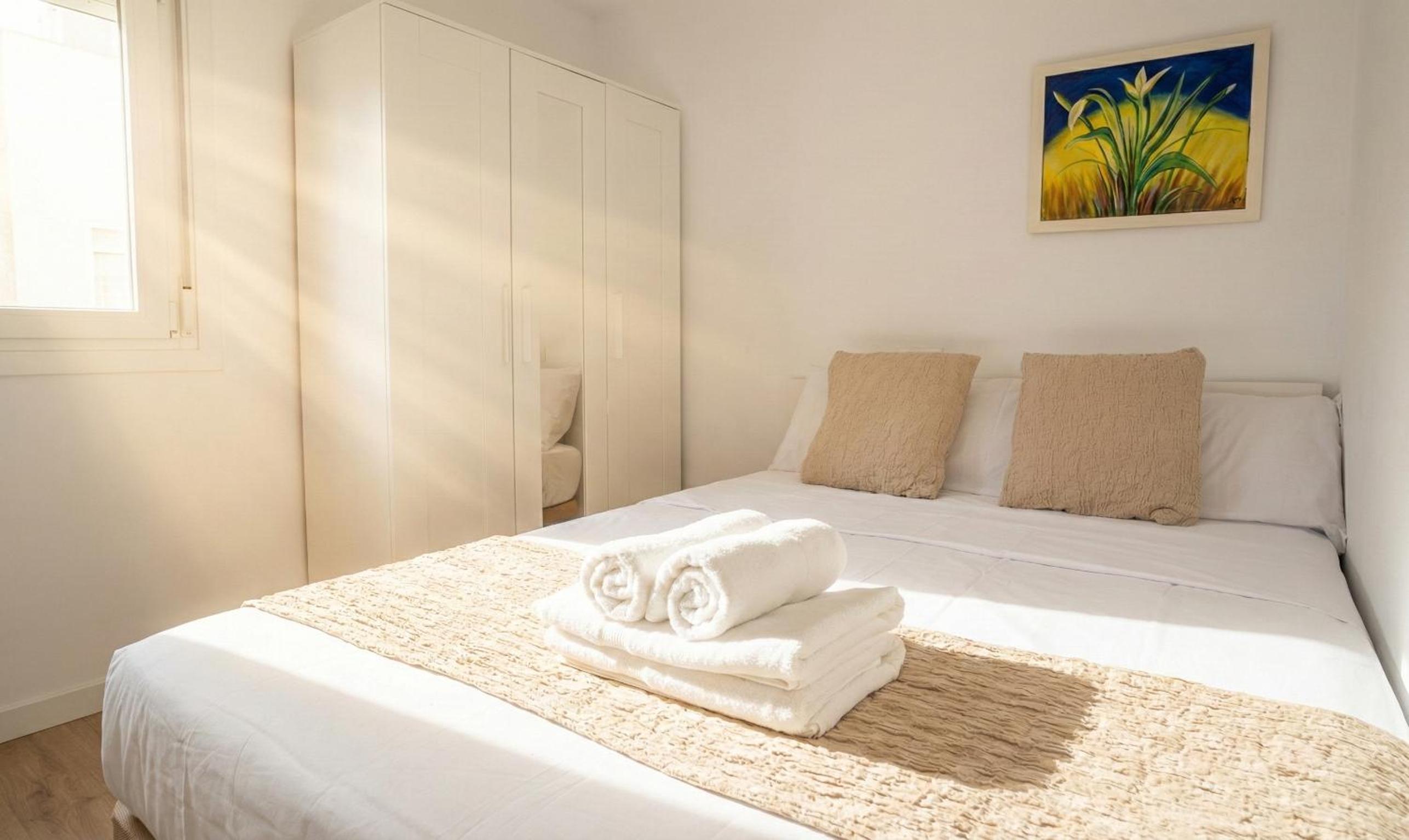 3 Double Beds - Great Area, Perfect for Families