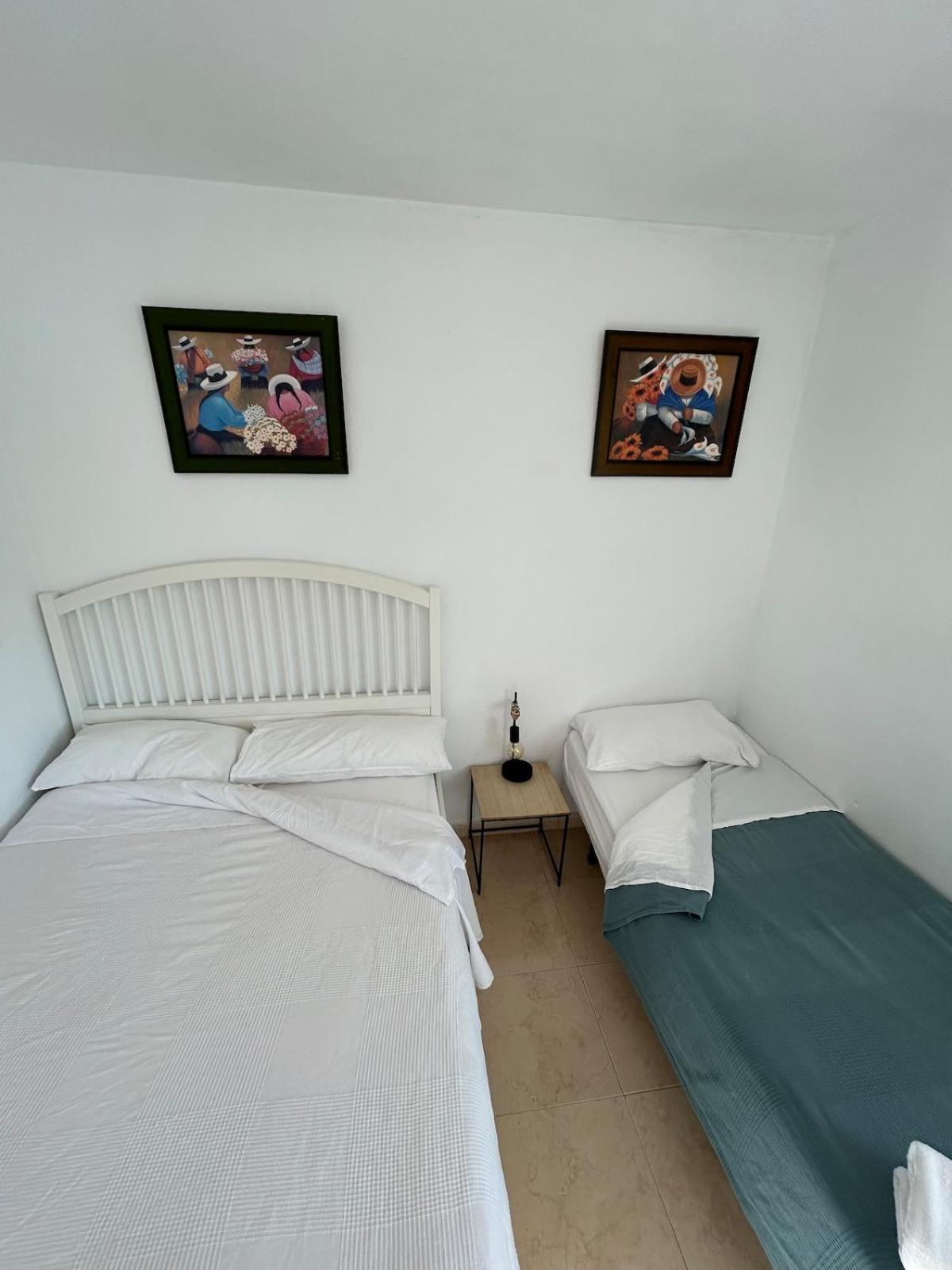 MALAGA,VILLA FAMARA,10 personas,CERCA DE LA PLAYA CON PISCINA,7 CAMAS,CAFE DE CORTESIA GRATIS