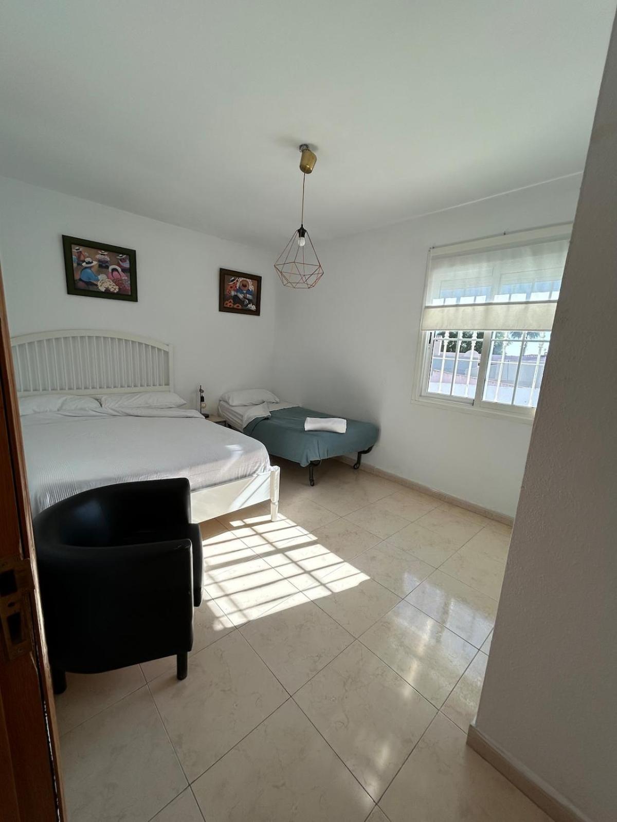 MALAGA,VILLA FAMARA,10 personas,CERCA DE LA PLAYA CON PISCINA,7 CAMAS,CAFE DE CORTESIA GRATIS