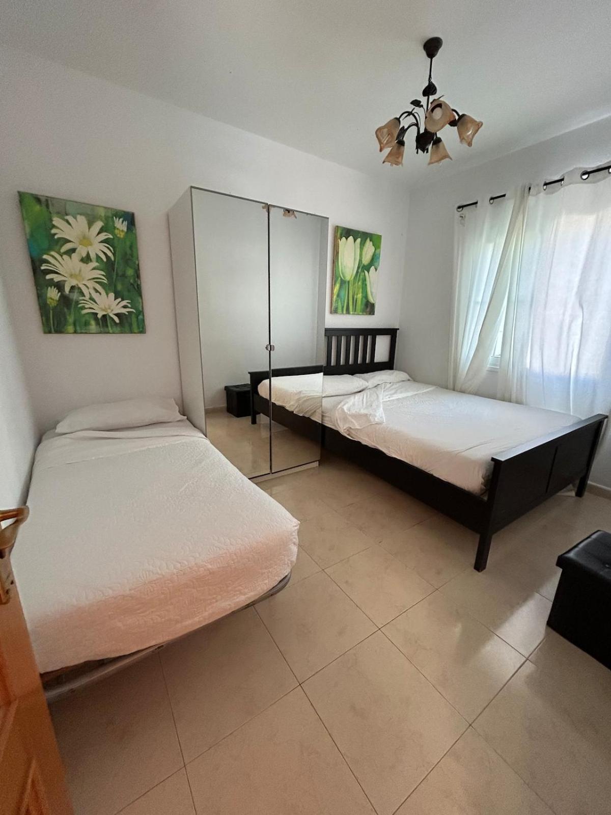 MALAGA,VILLA FAMARA,10 personas,CERCA DE LA PLAYA CON PISCINA,7 CAMAS,CAFE DE CORTESIA GRATIS