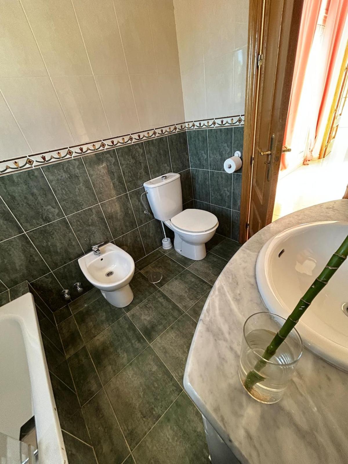 MALAGA,VILLA FAMARA,10 personas,CERCA DE LA PLAYA CON PISCINA,7 CAMAS,CAFE DE CORTESIA GRATIS