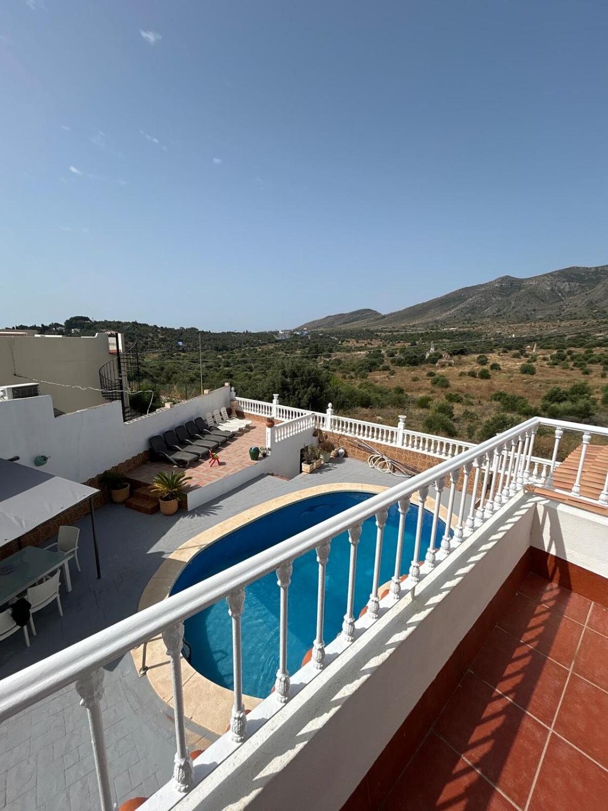 MALAGA,VILLA FAMARA,10 personas,CERCA DE LA PLAYA CON PISCINA,7 CAMAS,CAFE DE CORTESIA GRATIS