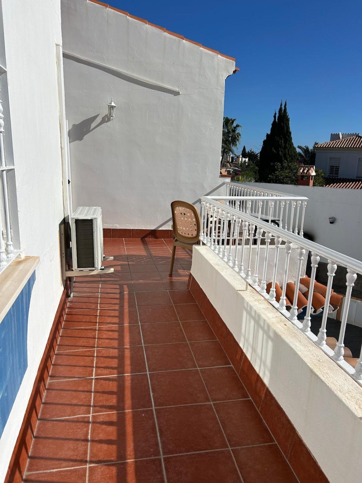 MALAGA,VILLA FAMARA,10 personas,CERCA DE LA PLAYA CON PISCINA,7 CAMAS,CAFE DE CORTESIA GRATIS