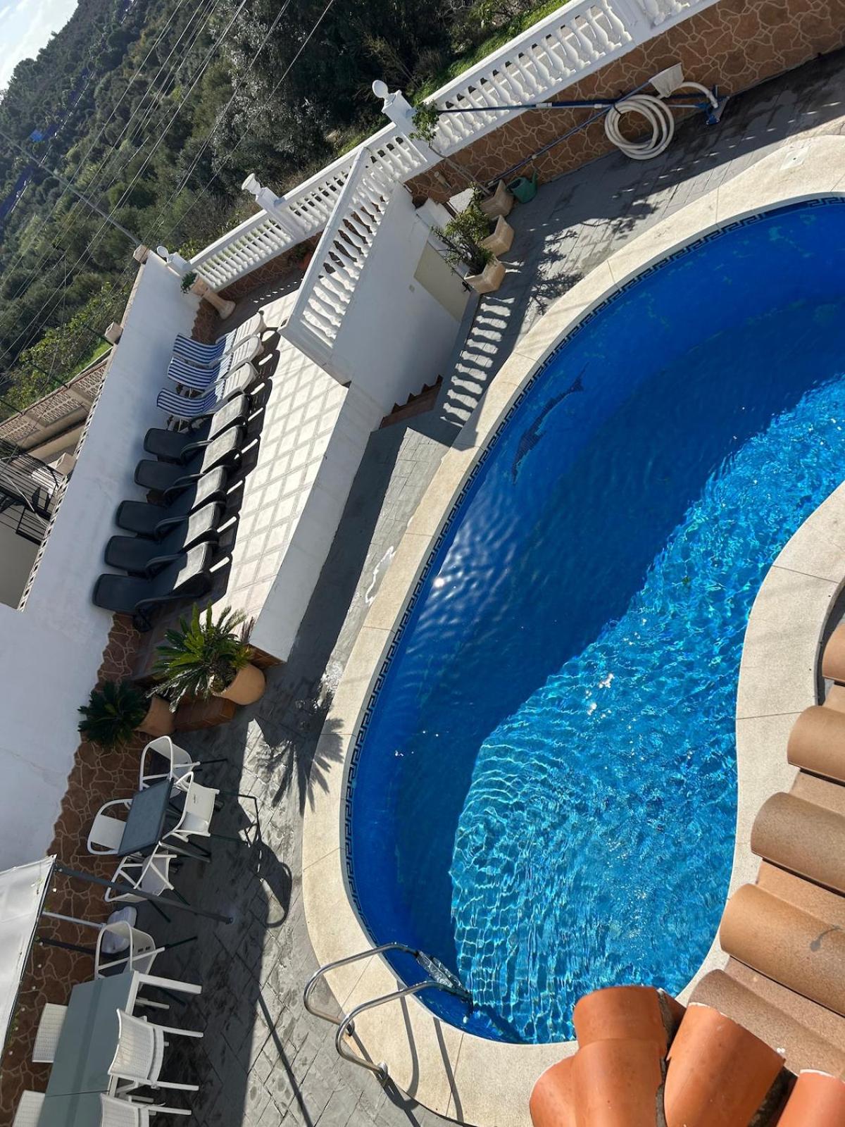 MALAGA,VILLA FAMARA,10 personas,CERCA DE LA PLAYA CON PISCINA,7 CAMAS,CAFE DE CORTESIA GRATIS