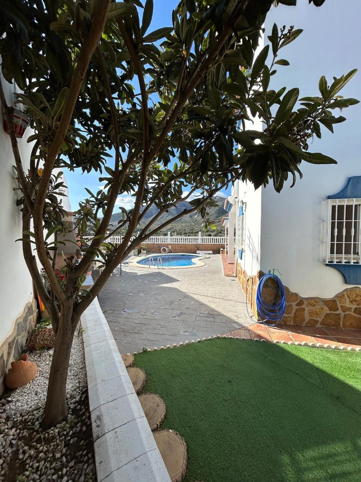 MALAGA,VILLA FAMARA,10 personas,CERCA DE LA PLAYA CON PISCINA,7 CAMAS,CAFE DE CORTESIA GRATIS