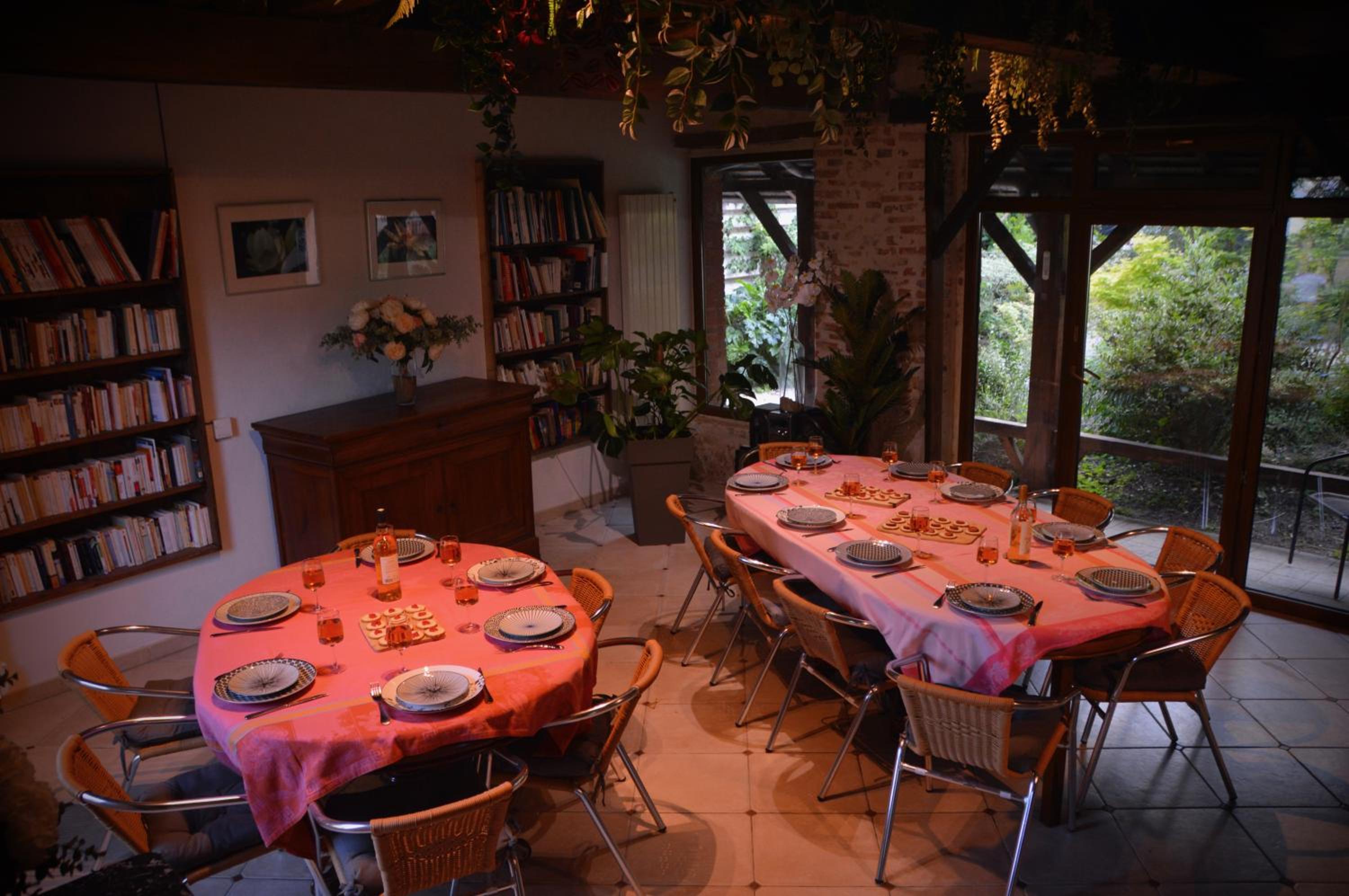 Cottage Mackinley, séjour spacieux et chaleureux, salon de jeux, grande salle à manger, 15 pers, Centre Historique, gare TER