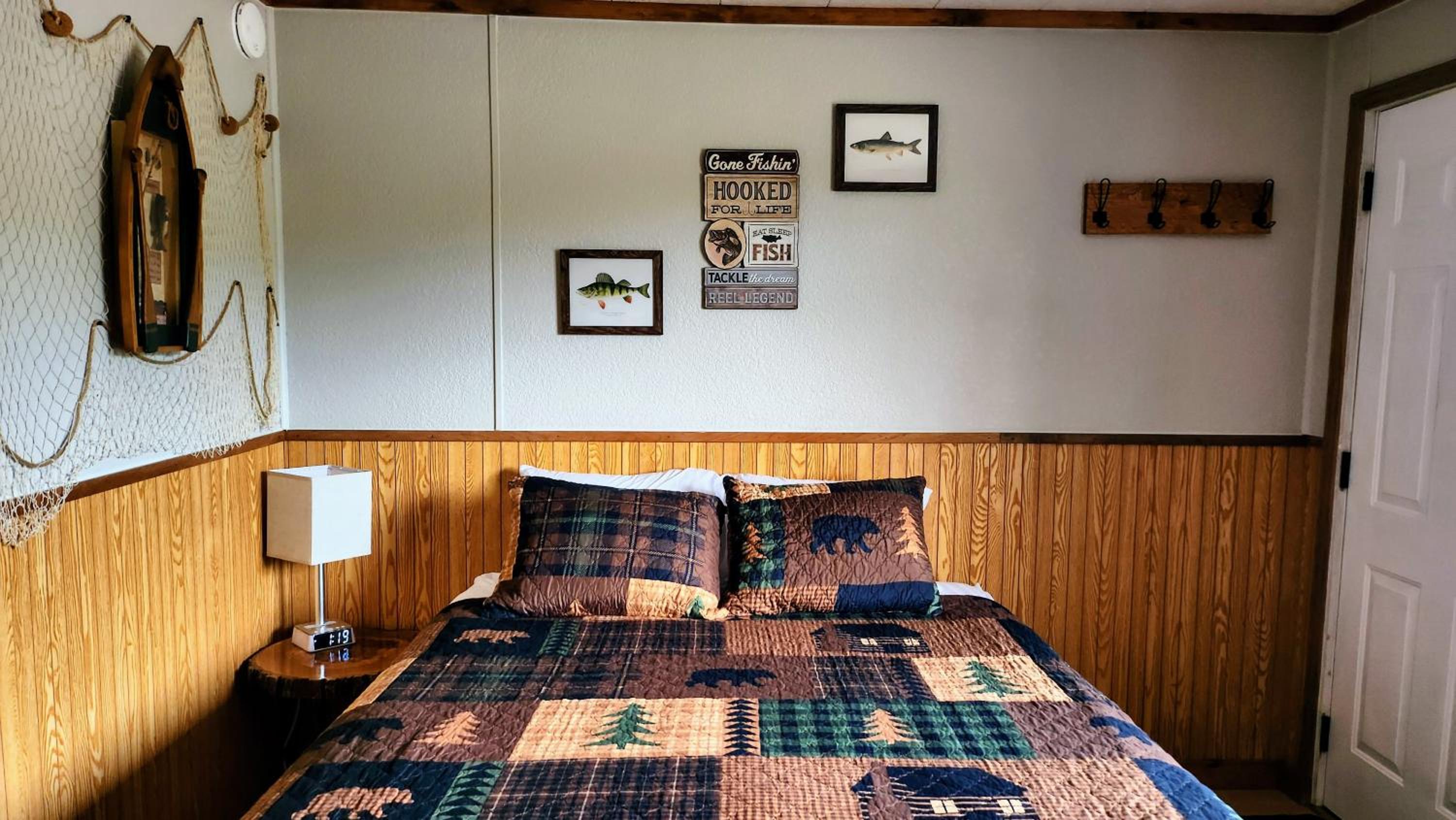 Maple Grove Lodging