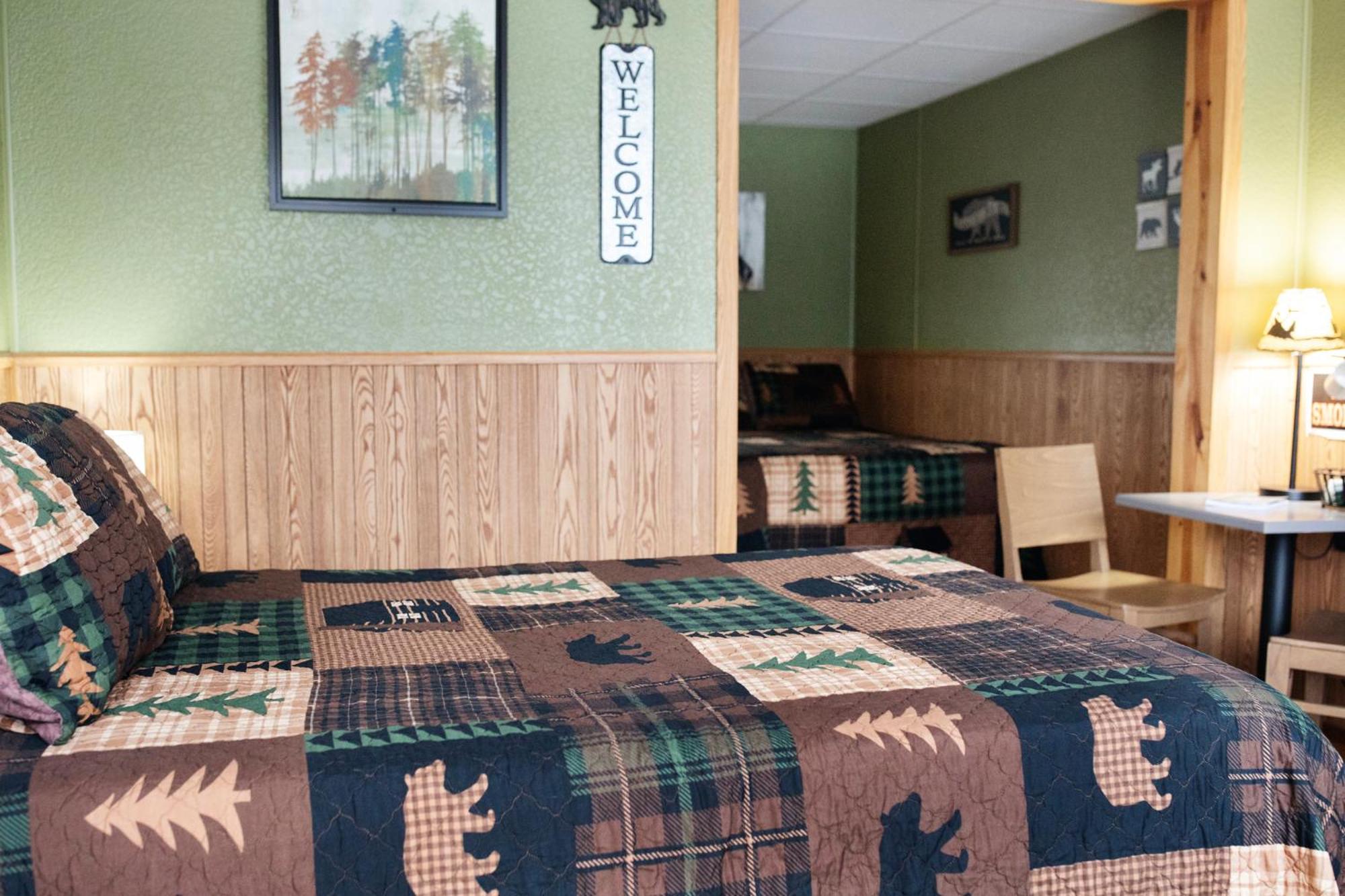 Maple Grove Lodging