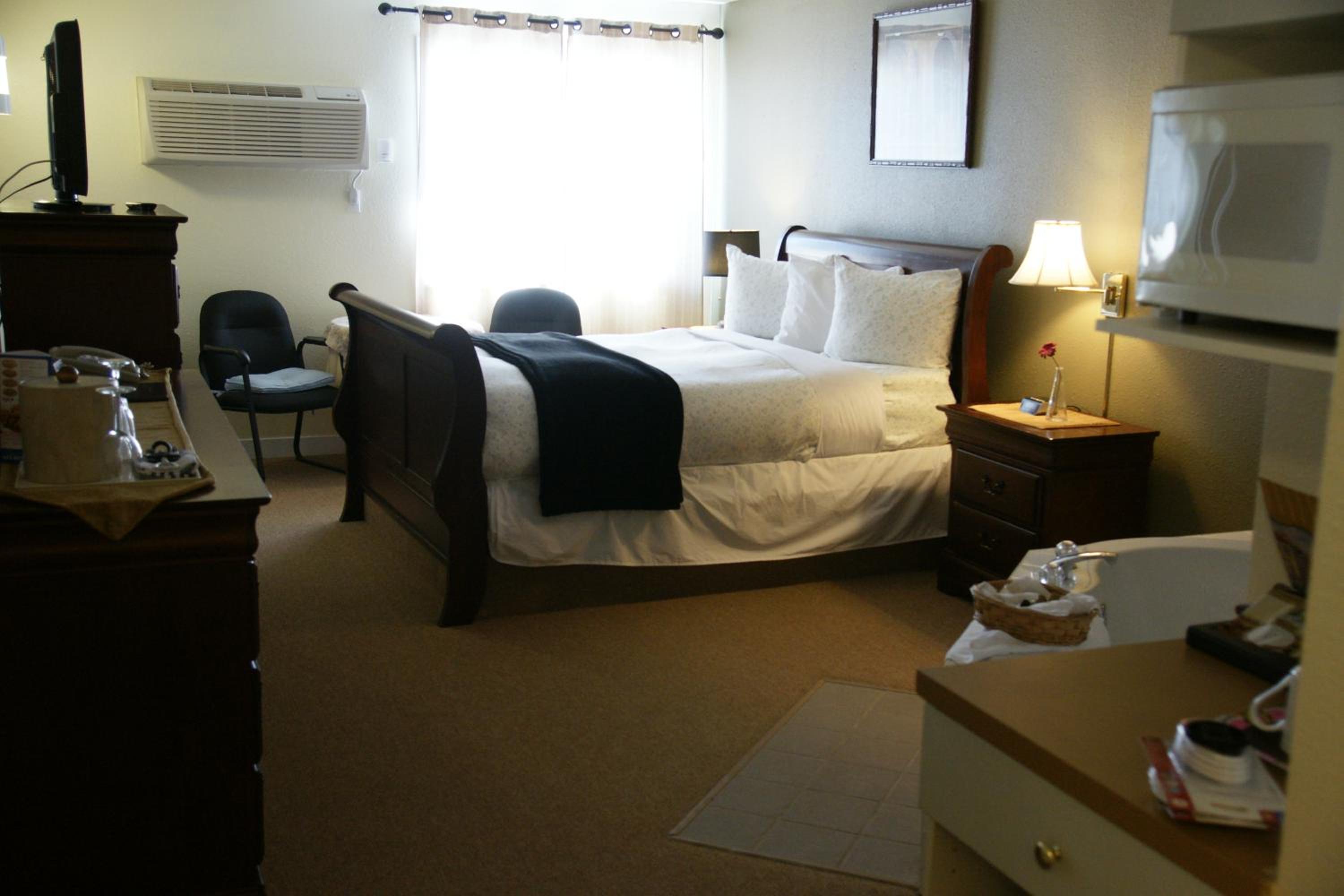 R&R Inn & Suites