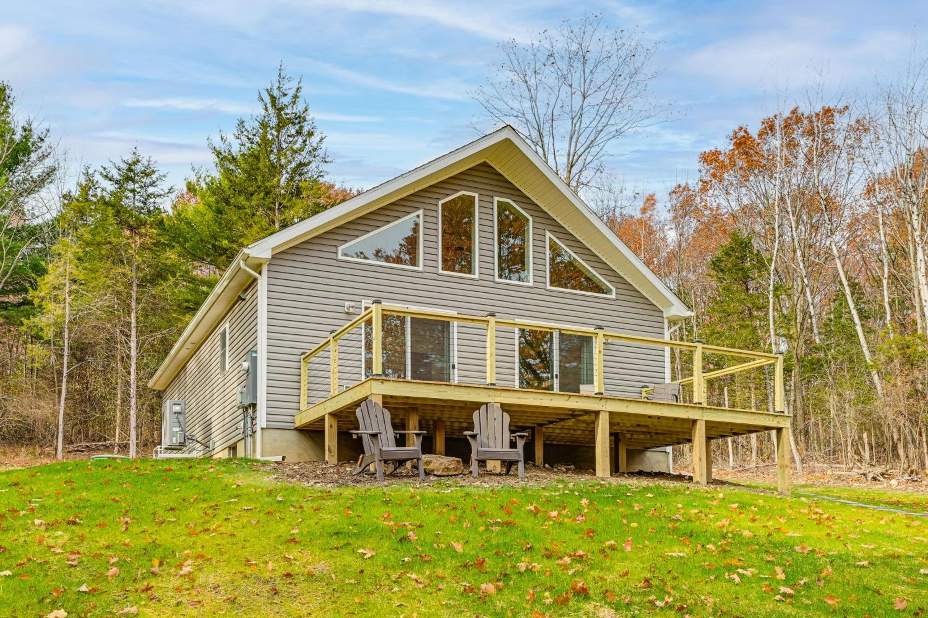 Keuka Lake Retreat Steps From Marina!