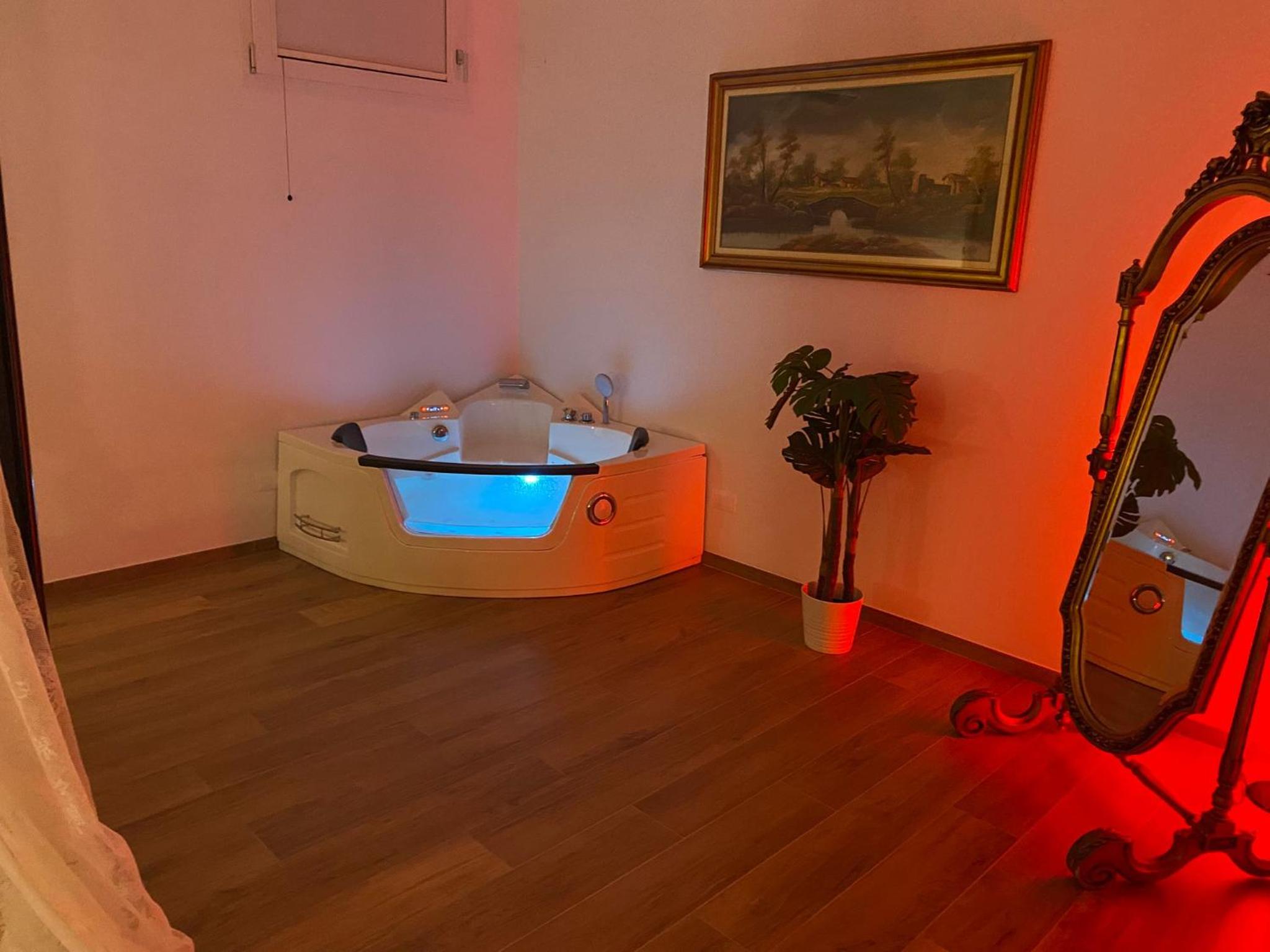 Villa Alexander Suite esclusiva di 100 m con vasca idromassaggio