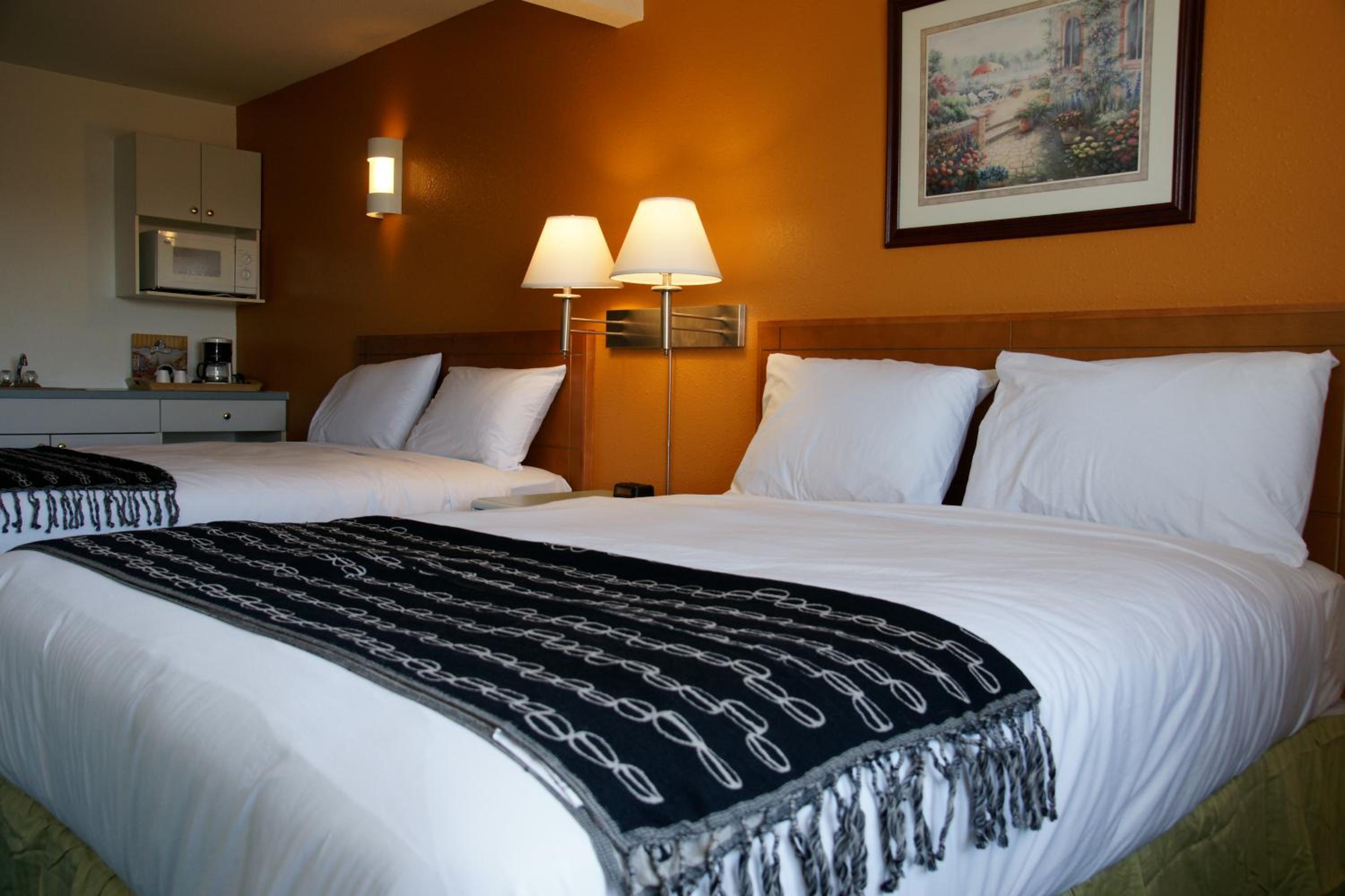 R&R Inn & Suites