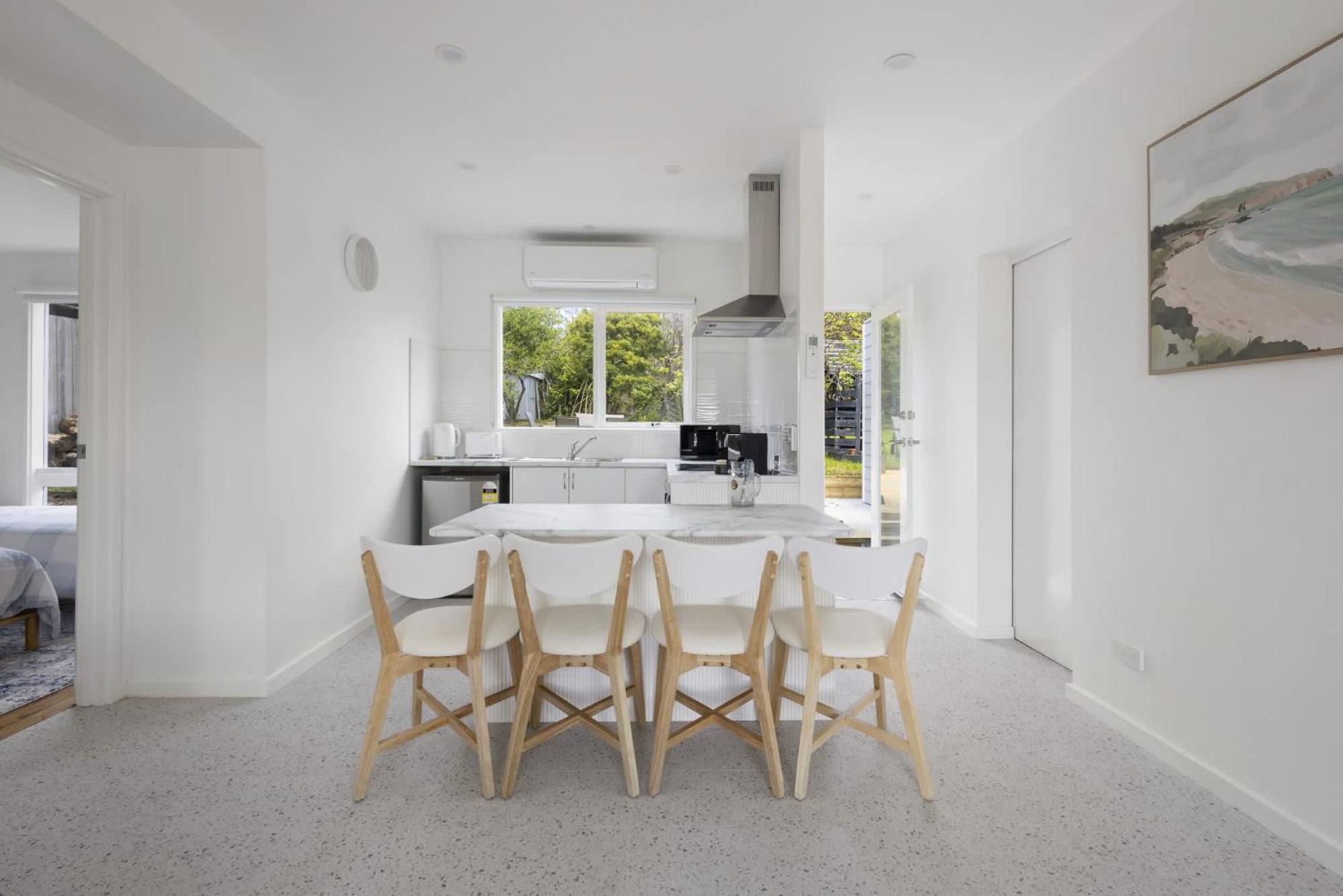 Peaceful 2-Bed Apartment in Coastal McCrae