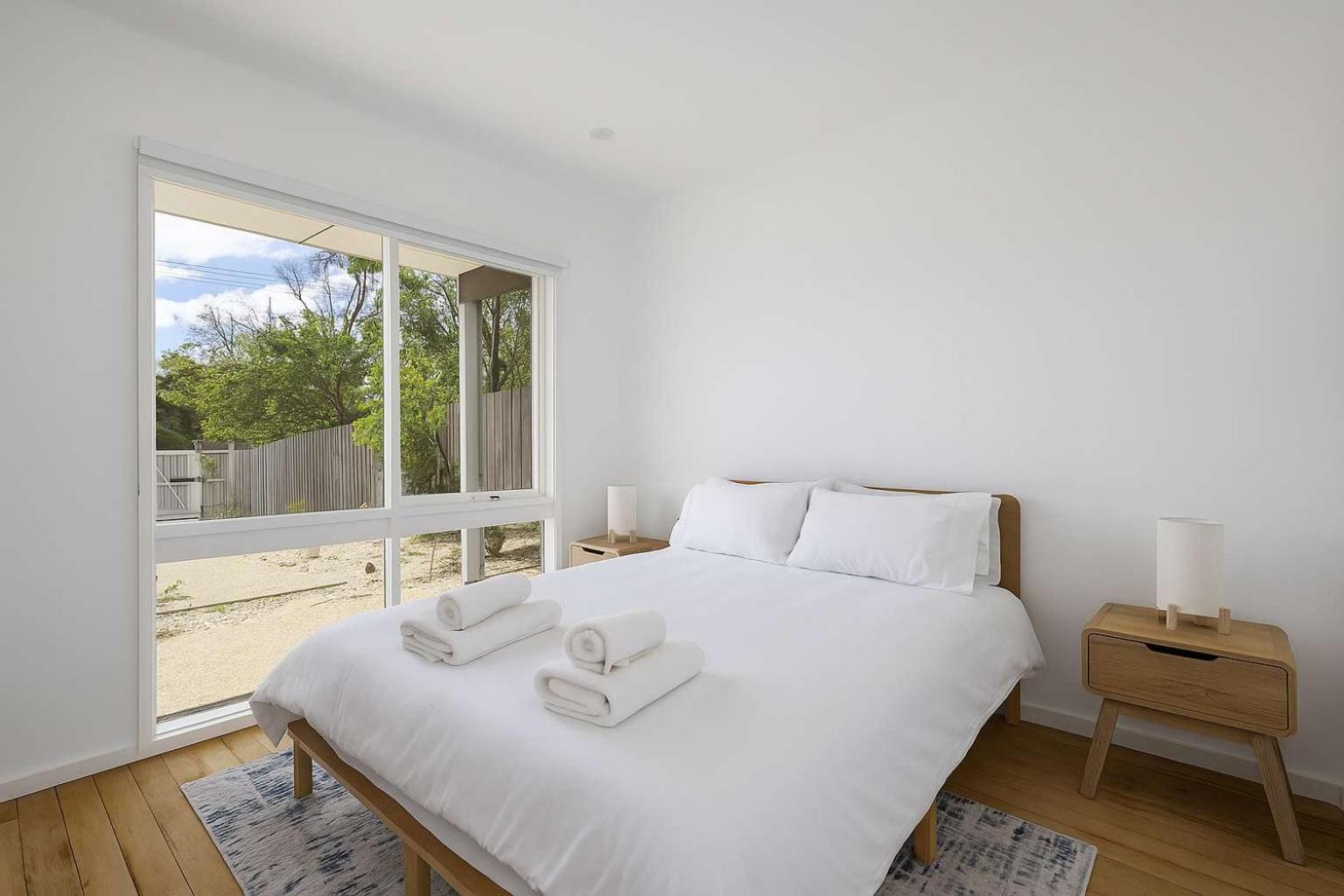 Peaceful 2-Bed Apartment in Coastal McCrae