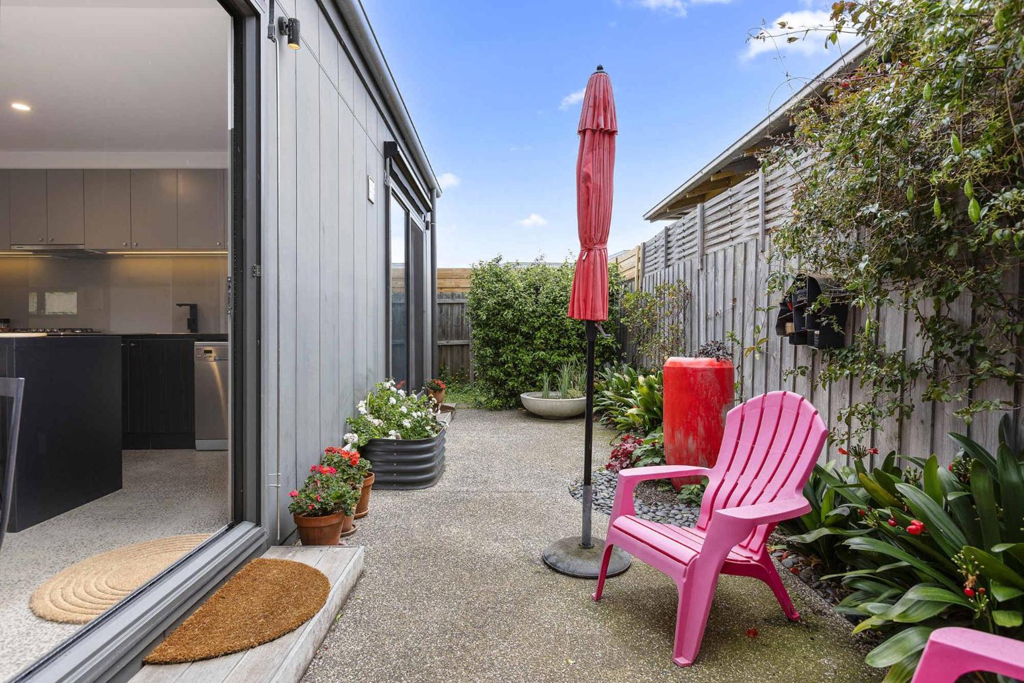 Spacious 1-Bed Townhouse in Norlane