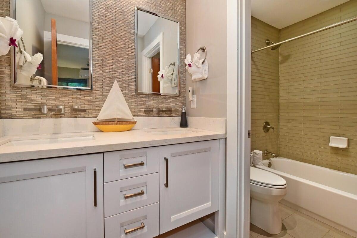 Hale Nui · HALE NUI Luxury Retreat 5BD w Private Pool Hot Tub