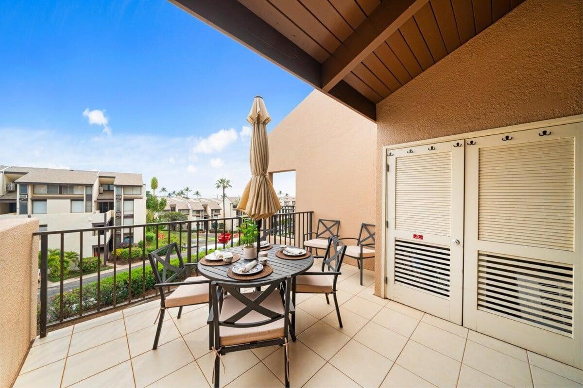 Kamaole Sands 8409 · KAS 8409 Ocean Views from this Freshly Upda