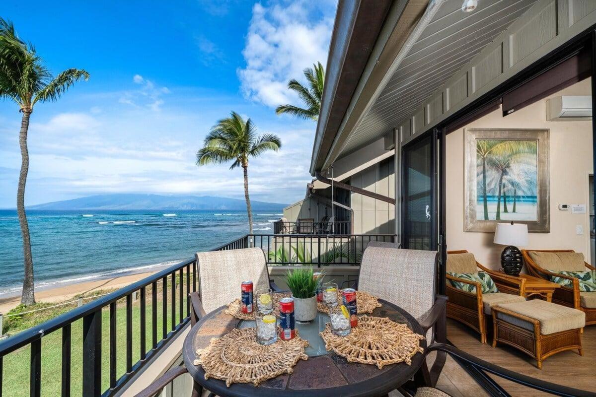 Kahana Village 3 · KHV 3 Remodeled 2BD Condo with Oceanfront Lan