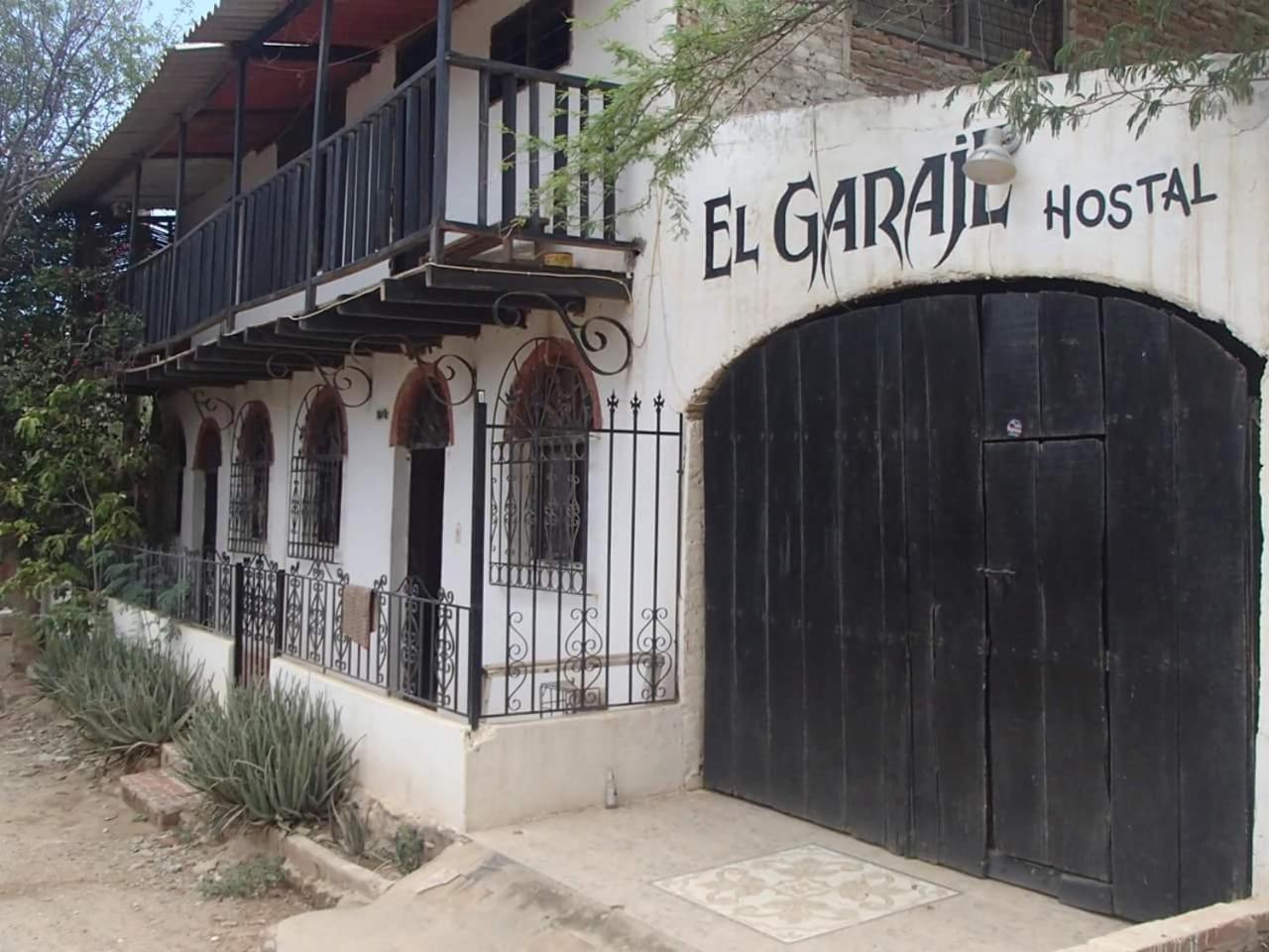 El Garaje Hostal