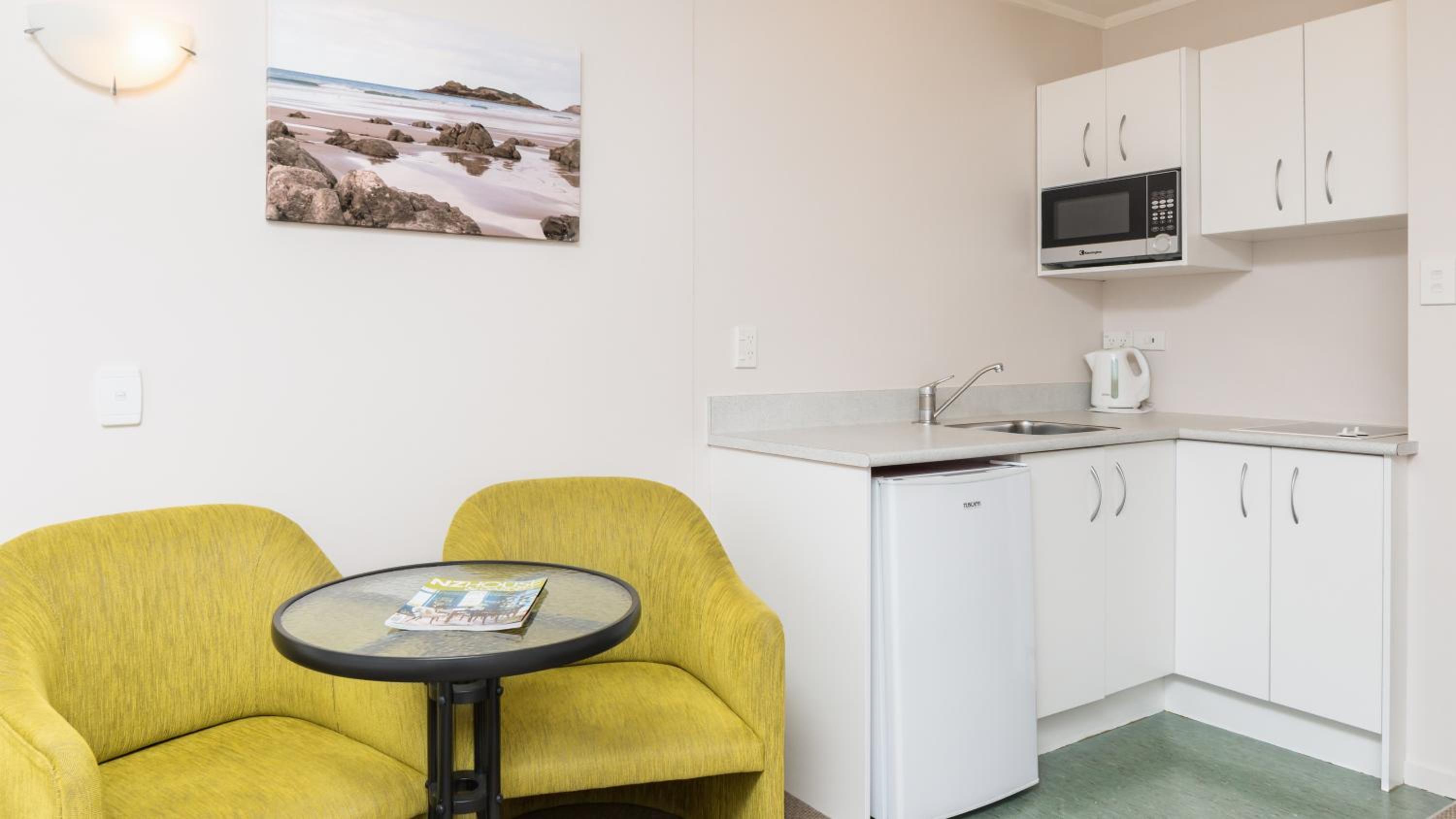 Outrigger Motel