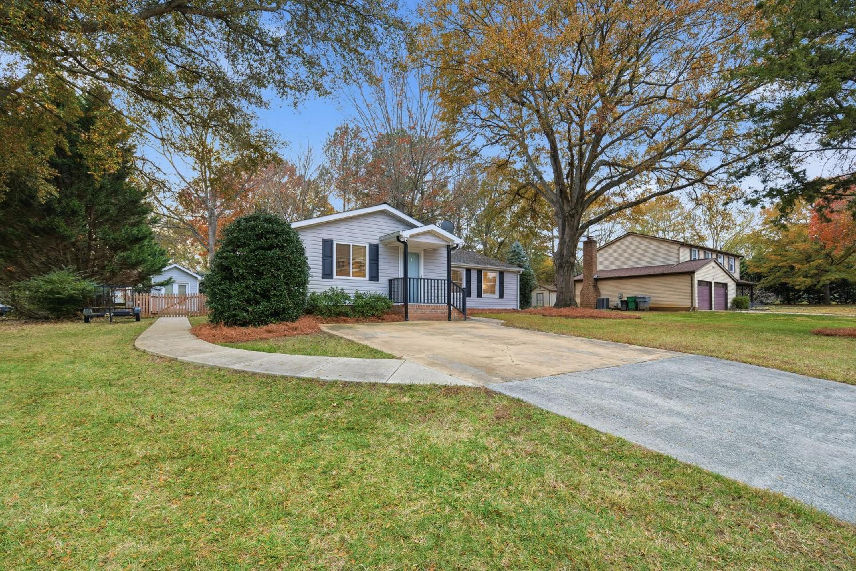 Shadowlake: 4BR House