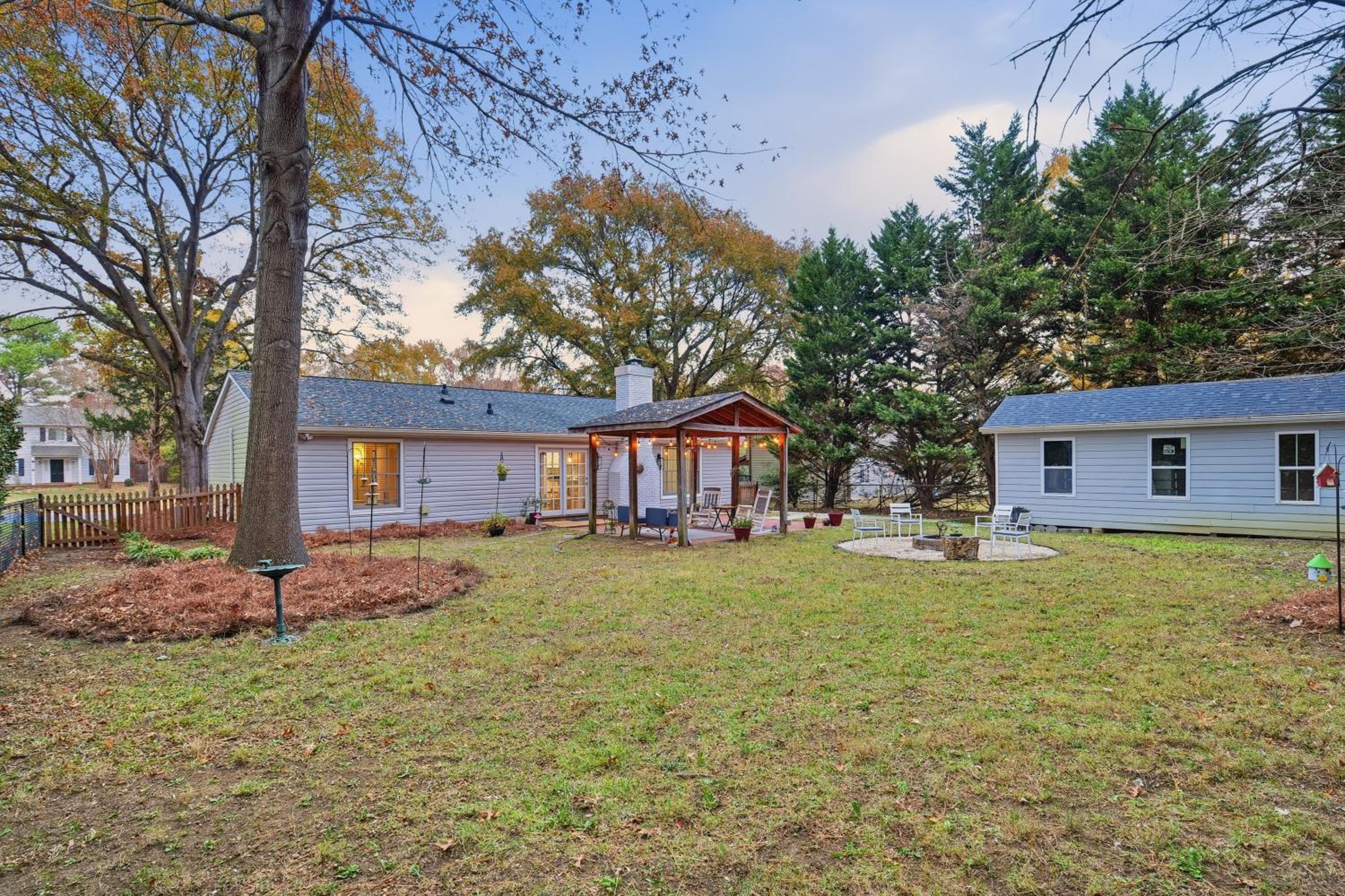 Shadowlake: 4BR House