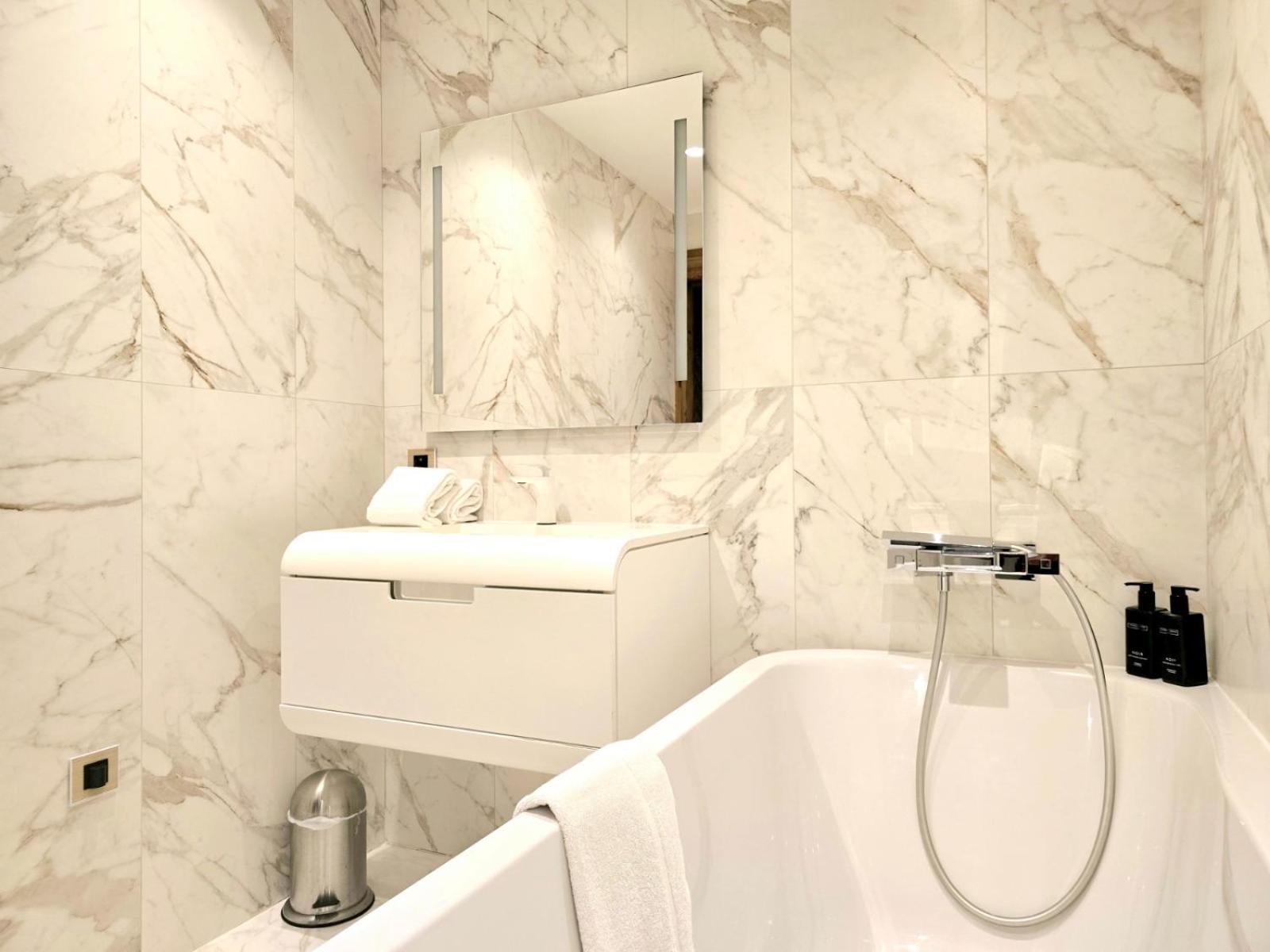 Elegant 3 bedrooms apartment
