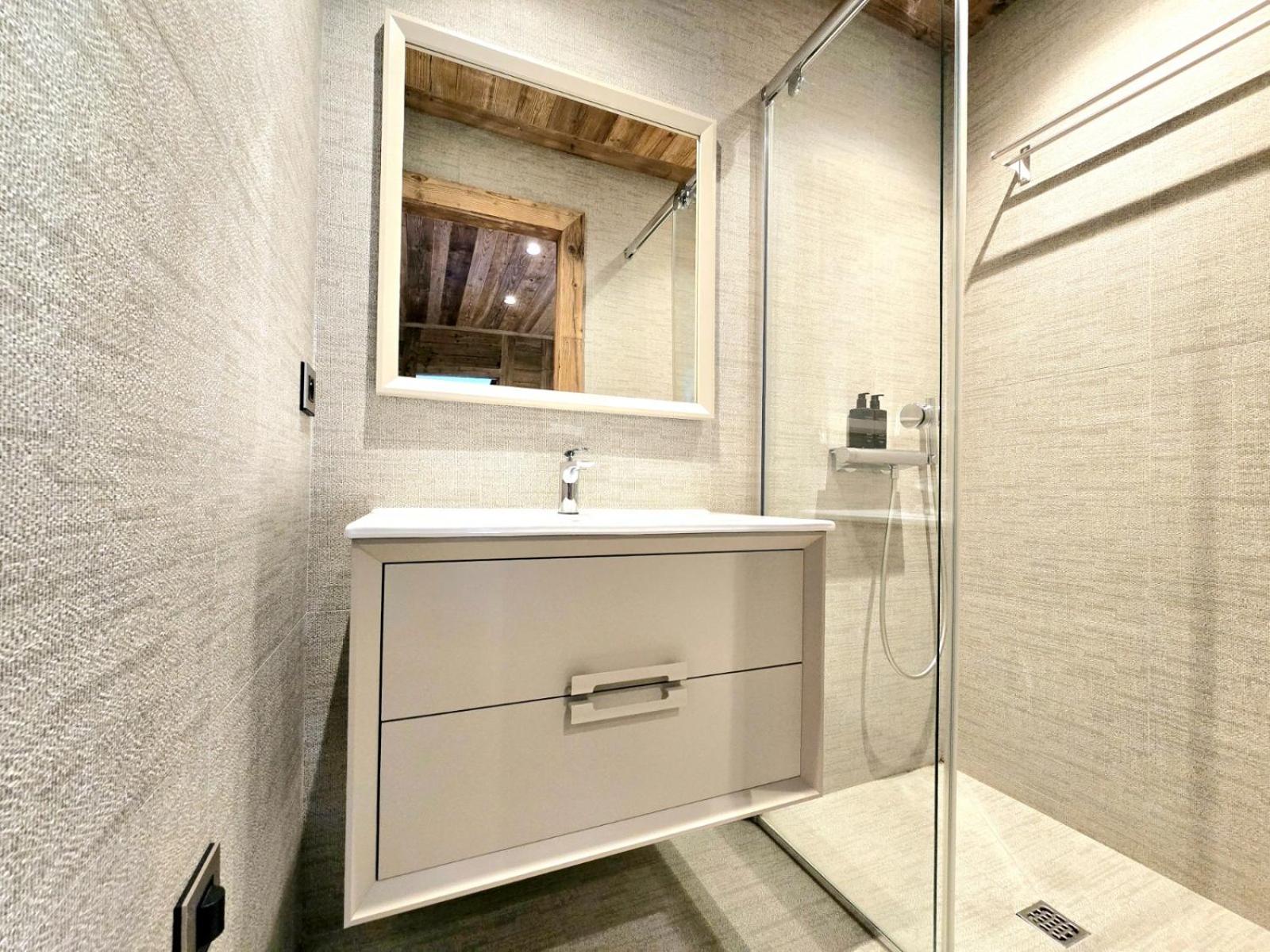 Elegant 3 bedrooms apartment