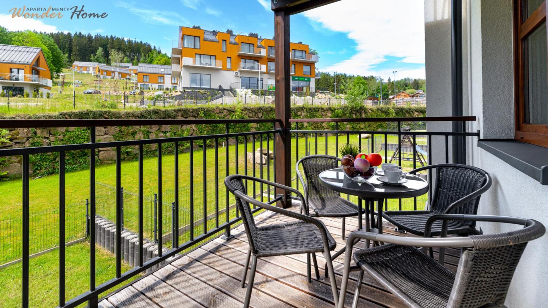 Wonder Home Residence - Apartamenty z balkonami i ogródkami, blisko stoku narciarskiego Karpatka i szlaków turystycznych