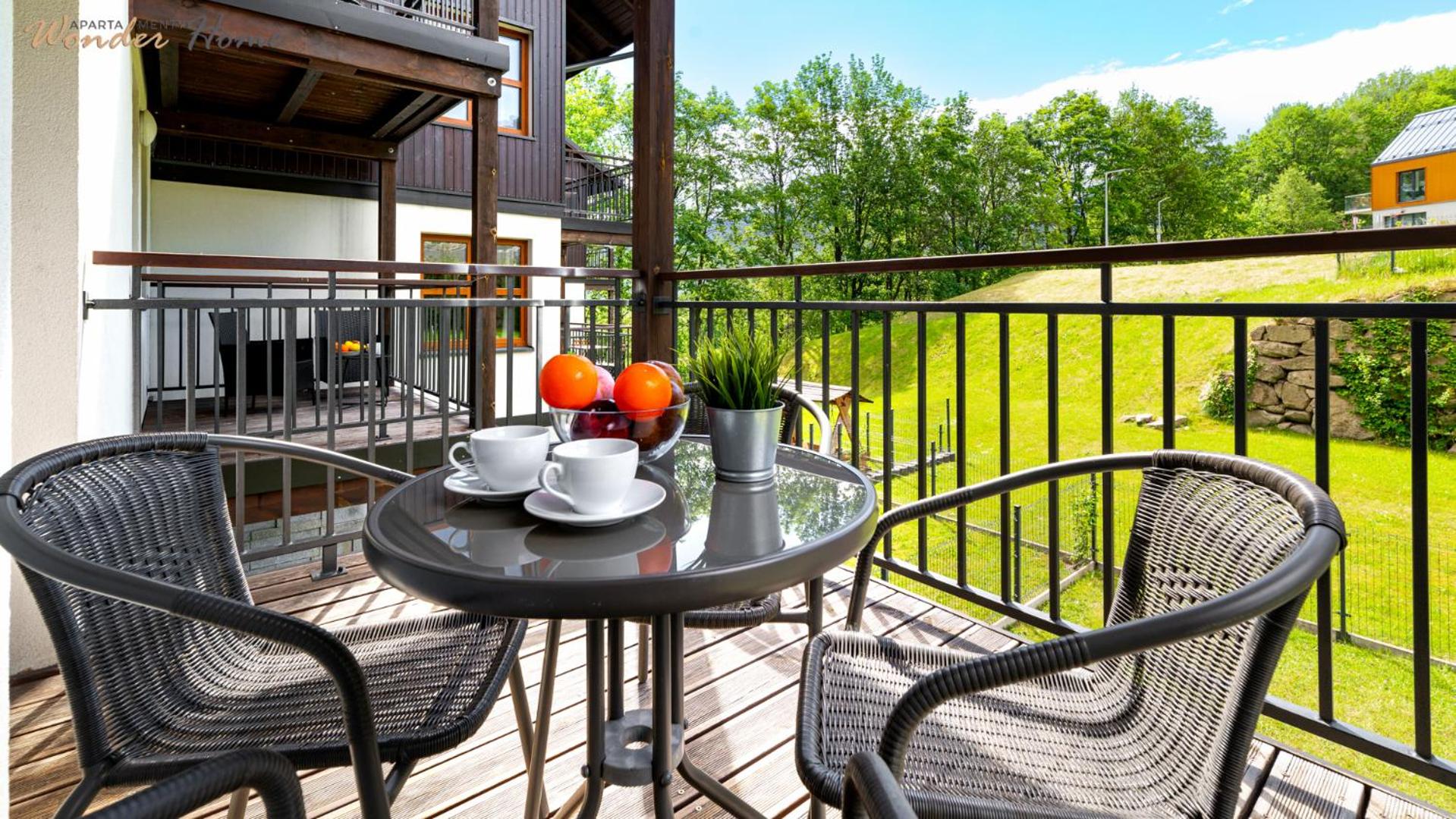 Wonder Home Residence - Apartamenty z balkonami i ogródkami, blisko stoku narciarskiego Karpatka i szlaków turystycznych