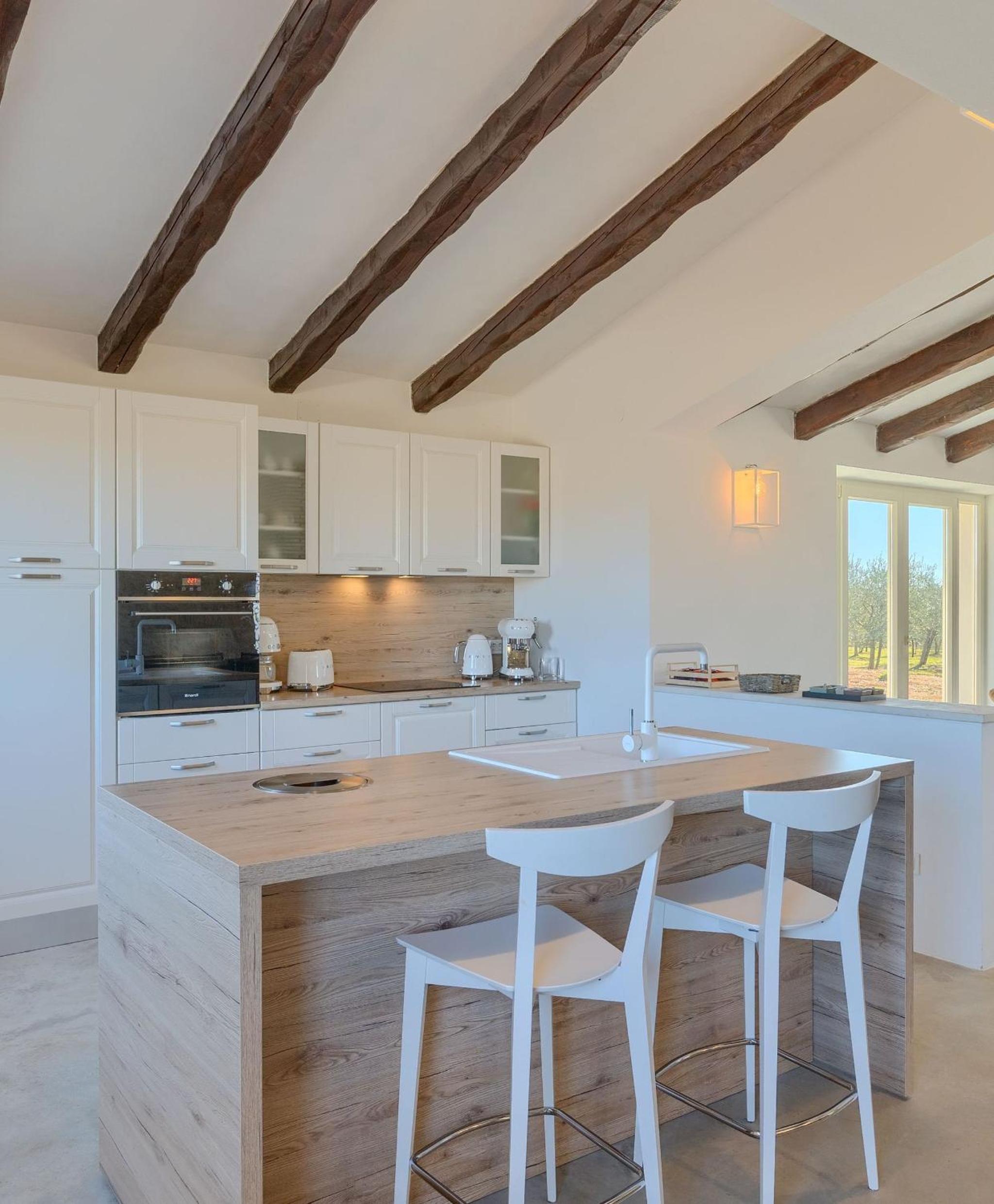 Spacious country villa with private pool