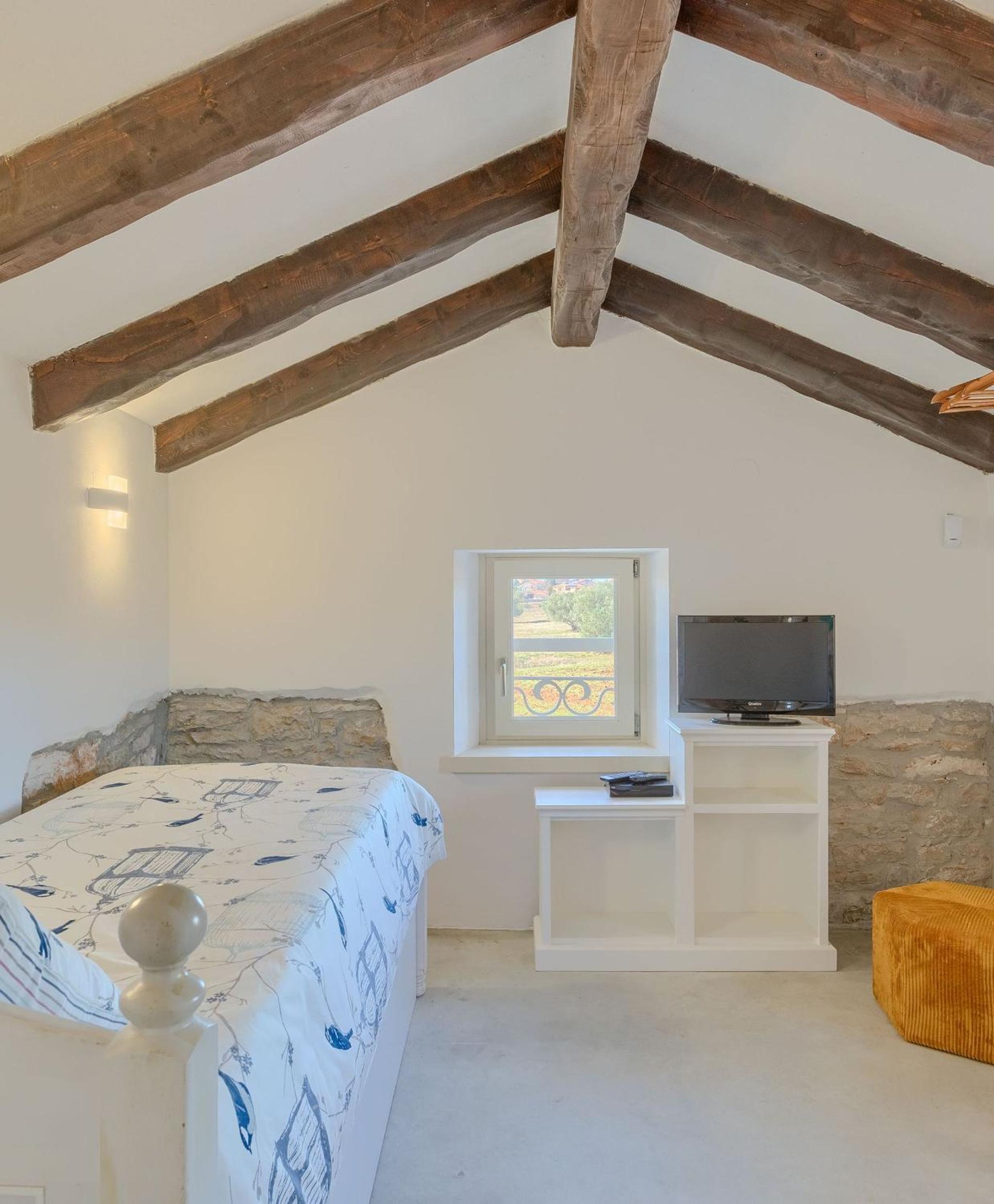 Spacious country villa with private pool
