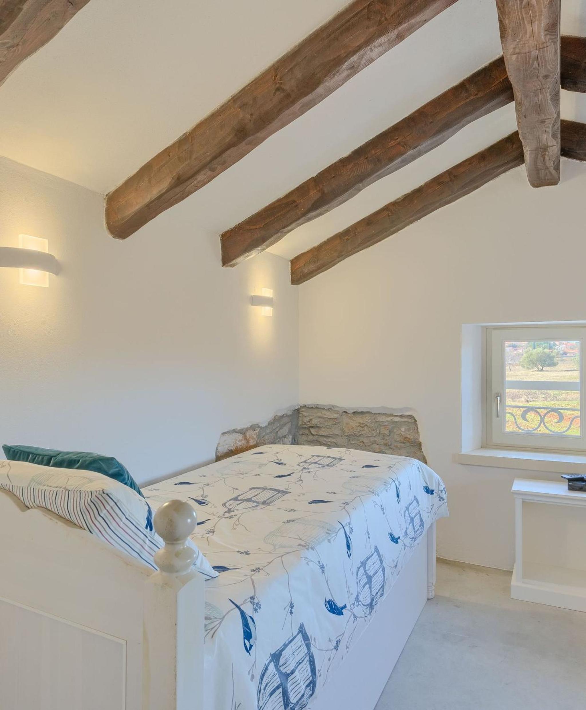 Spacious country villa with private pool