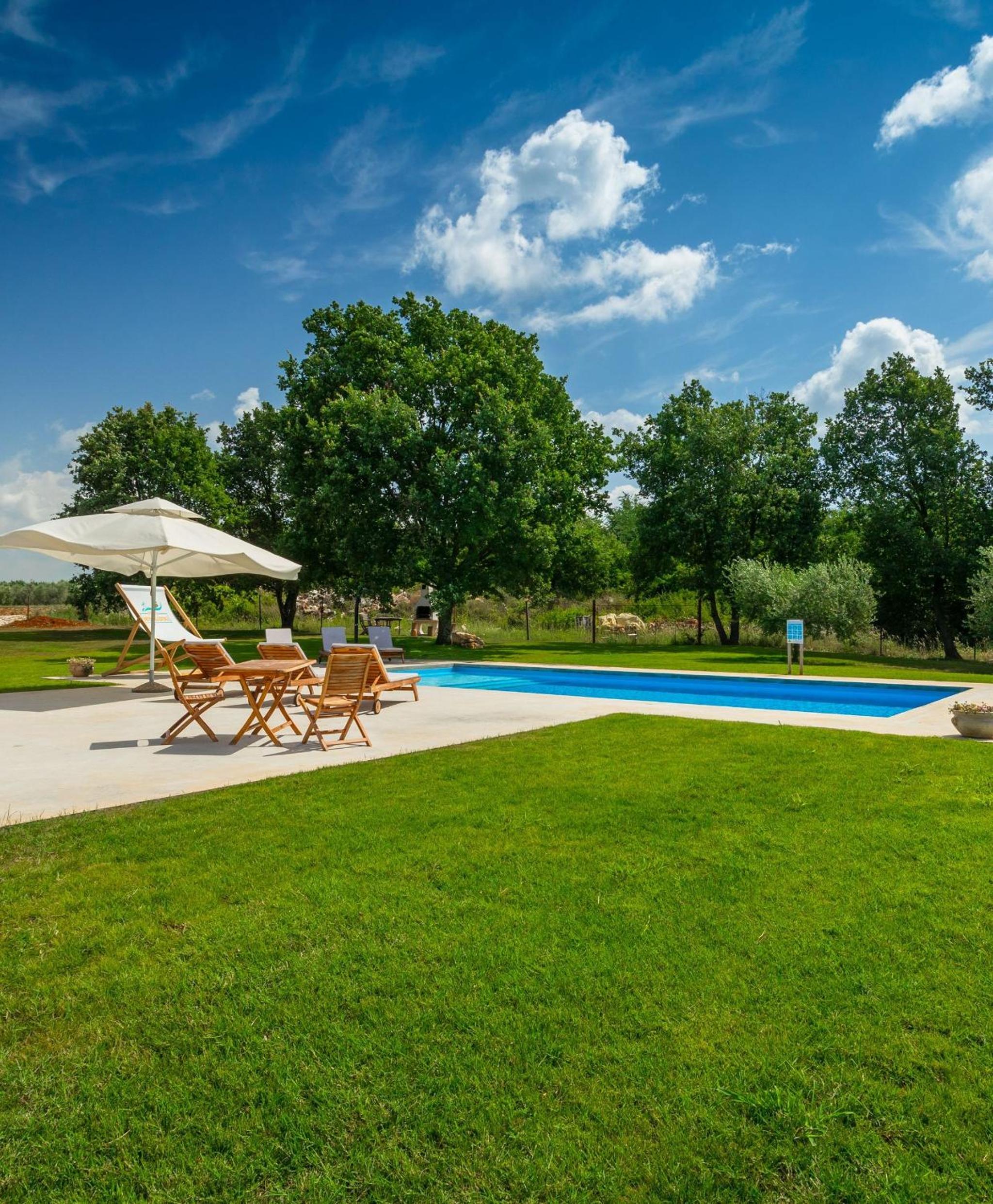 Spacious country villa with private pool