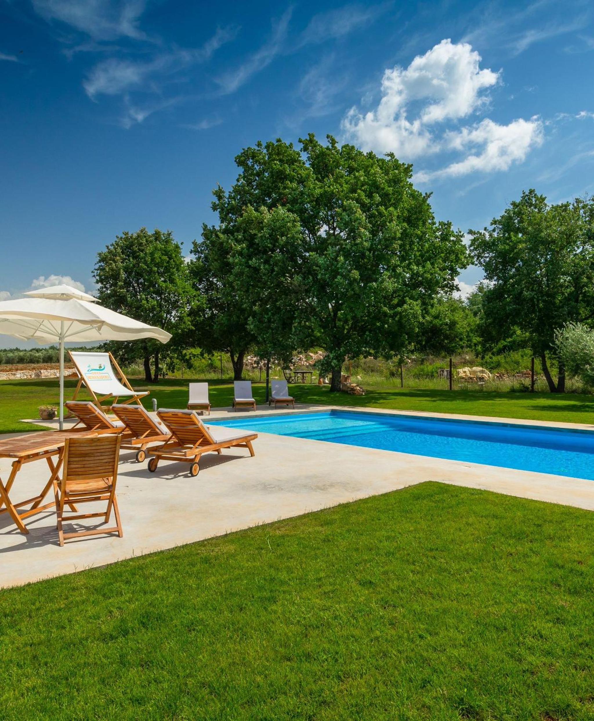 Spacious country villa with private pool
