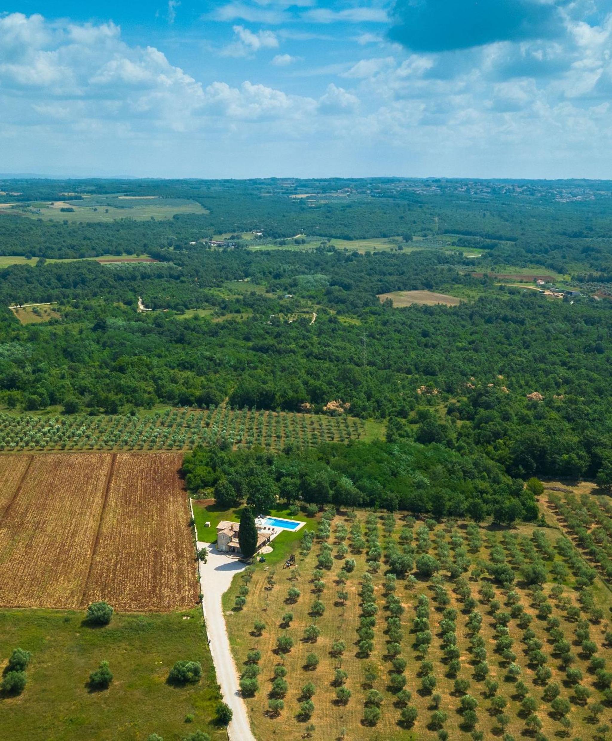 Spacious country villa with private pool